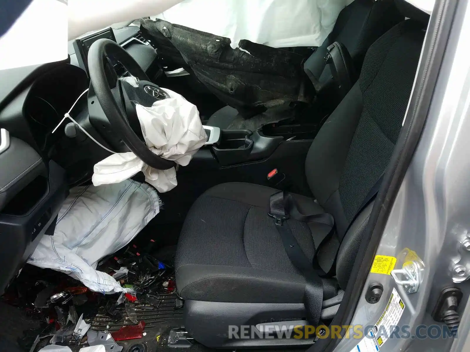 5 Photograph of a damaged car 2T3F1RFV8KC051986 TOYOTA RAV4 2019