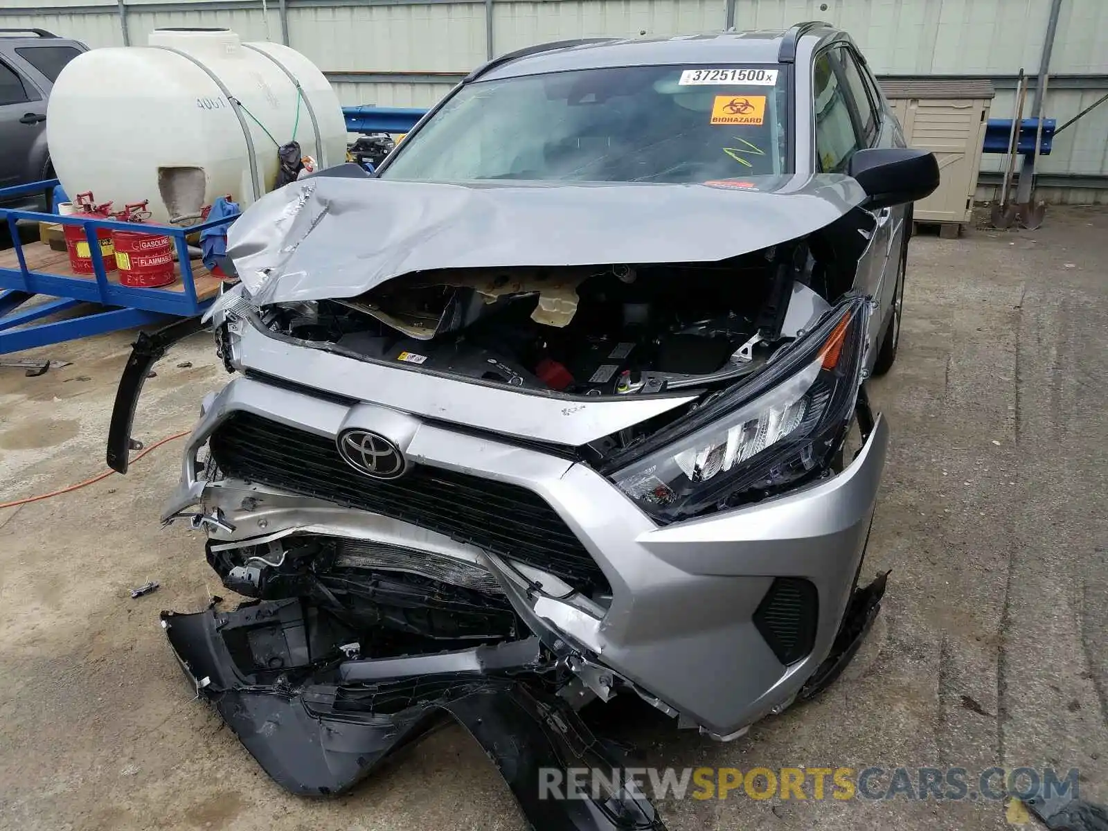 9 Photograph of a damaged car 2T3F1RFV8KC051986 TOYOTA RAV4 2019