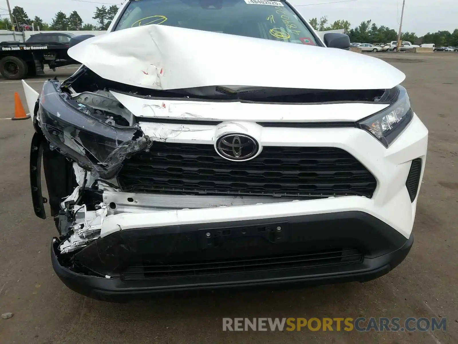 9 Photograph of a damaged car 2T3F1RFV8KC057058 TOYOTA RAV4 2019