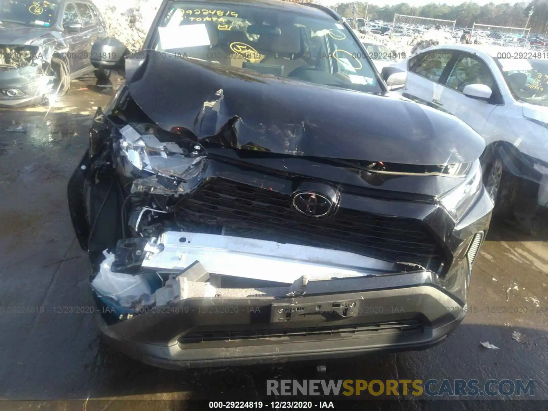 6 Photograph of a damaged car 2T3F1RFV8KW008778 TOYOTA RAV4 2019