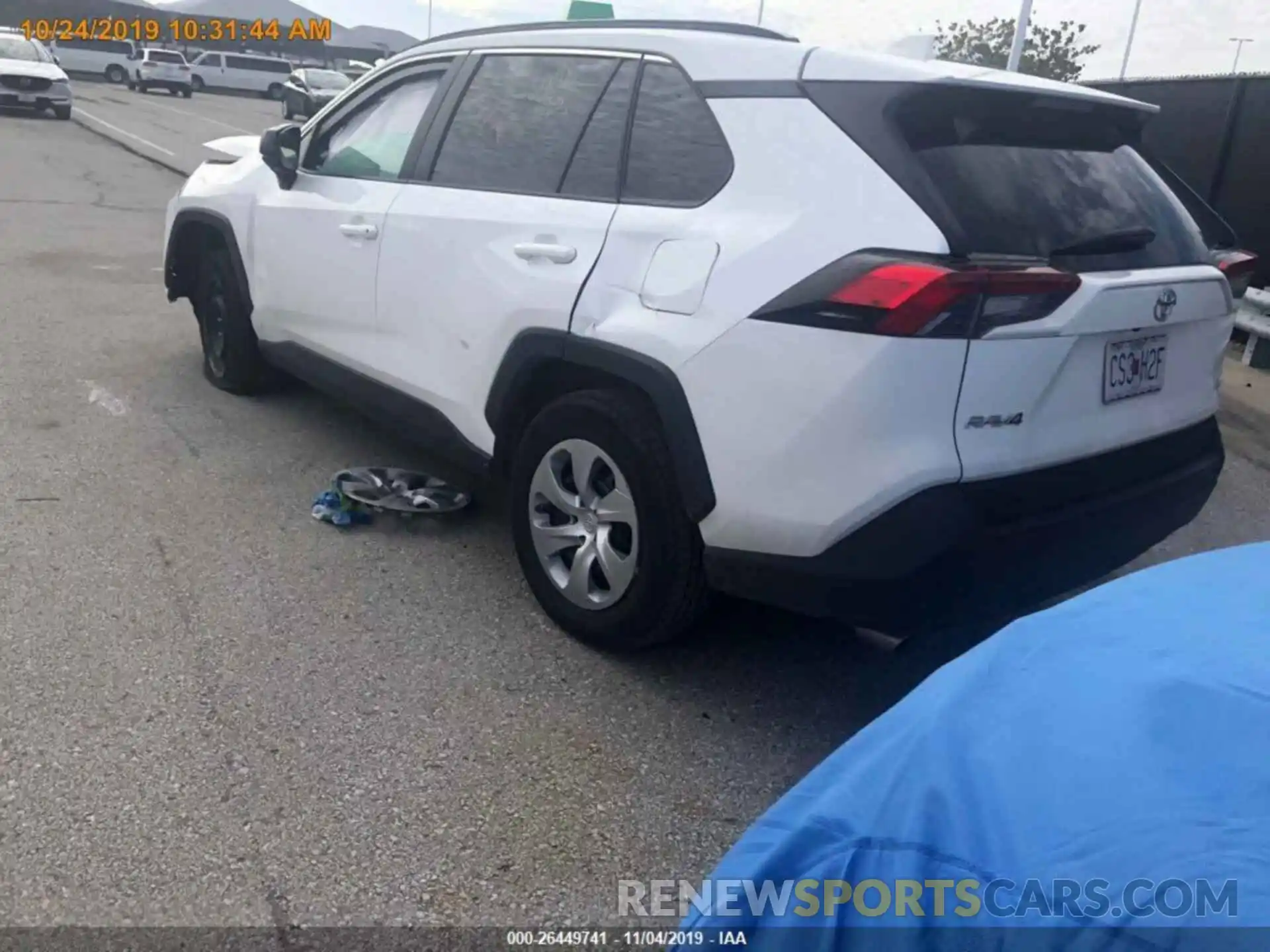 16 Photograph of a damaged car 2T3F1RFV8KW014953 TOYOTA RAV4 2019