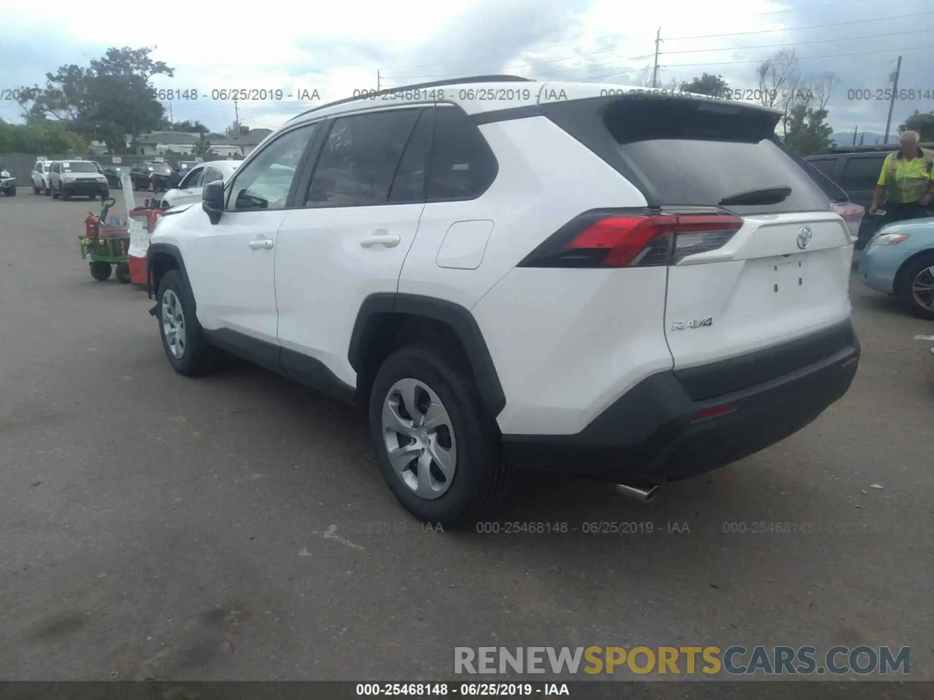 3 Photograph of a damaged car 2T3F1RFV8KW018145 TOYOTA RAV4 2019