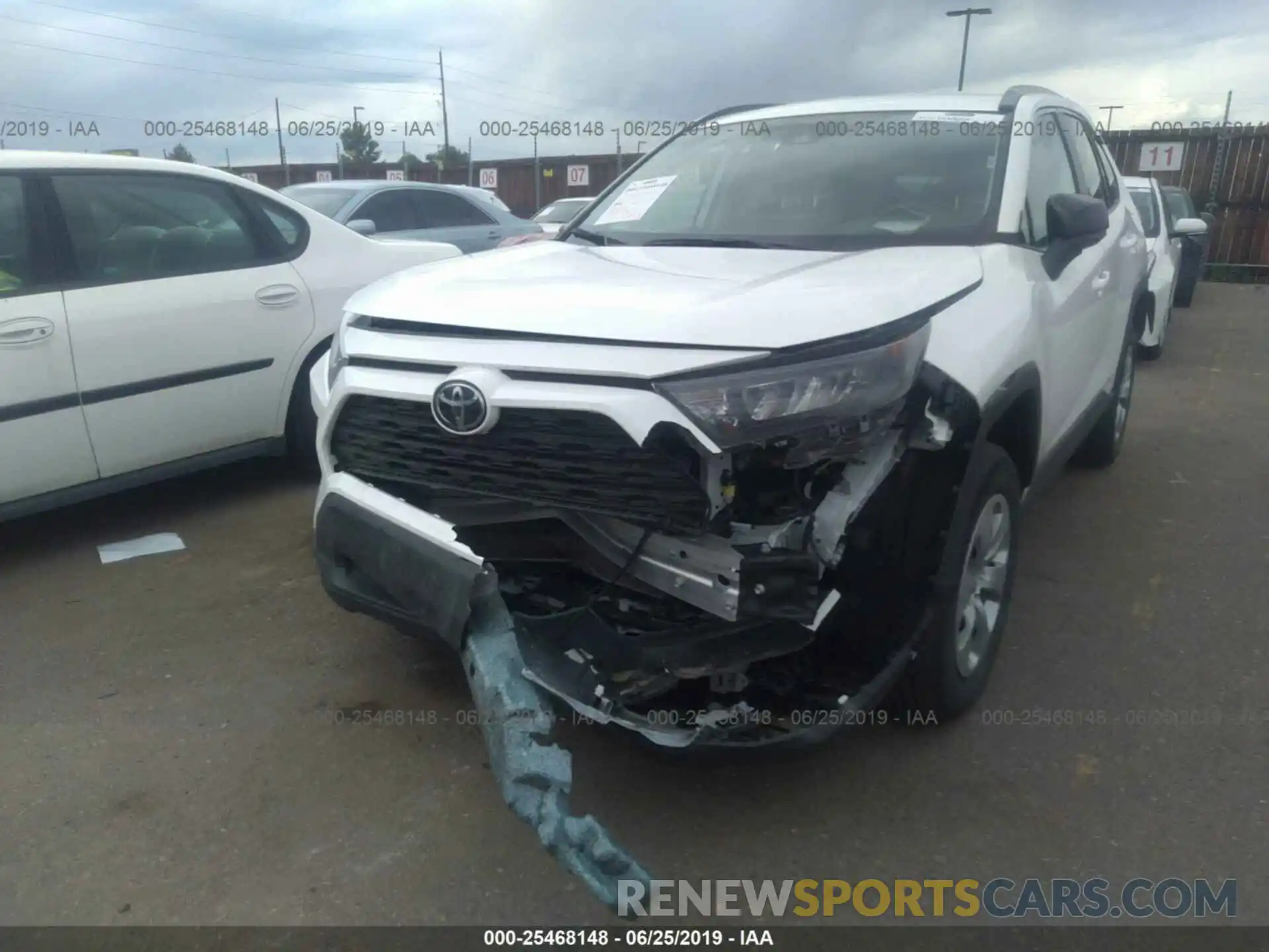 6 Photograph of a damaged car 2T3F1RFV8KW018145 TOYOTA RAV4 2019