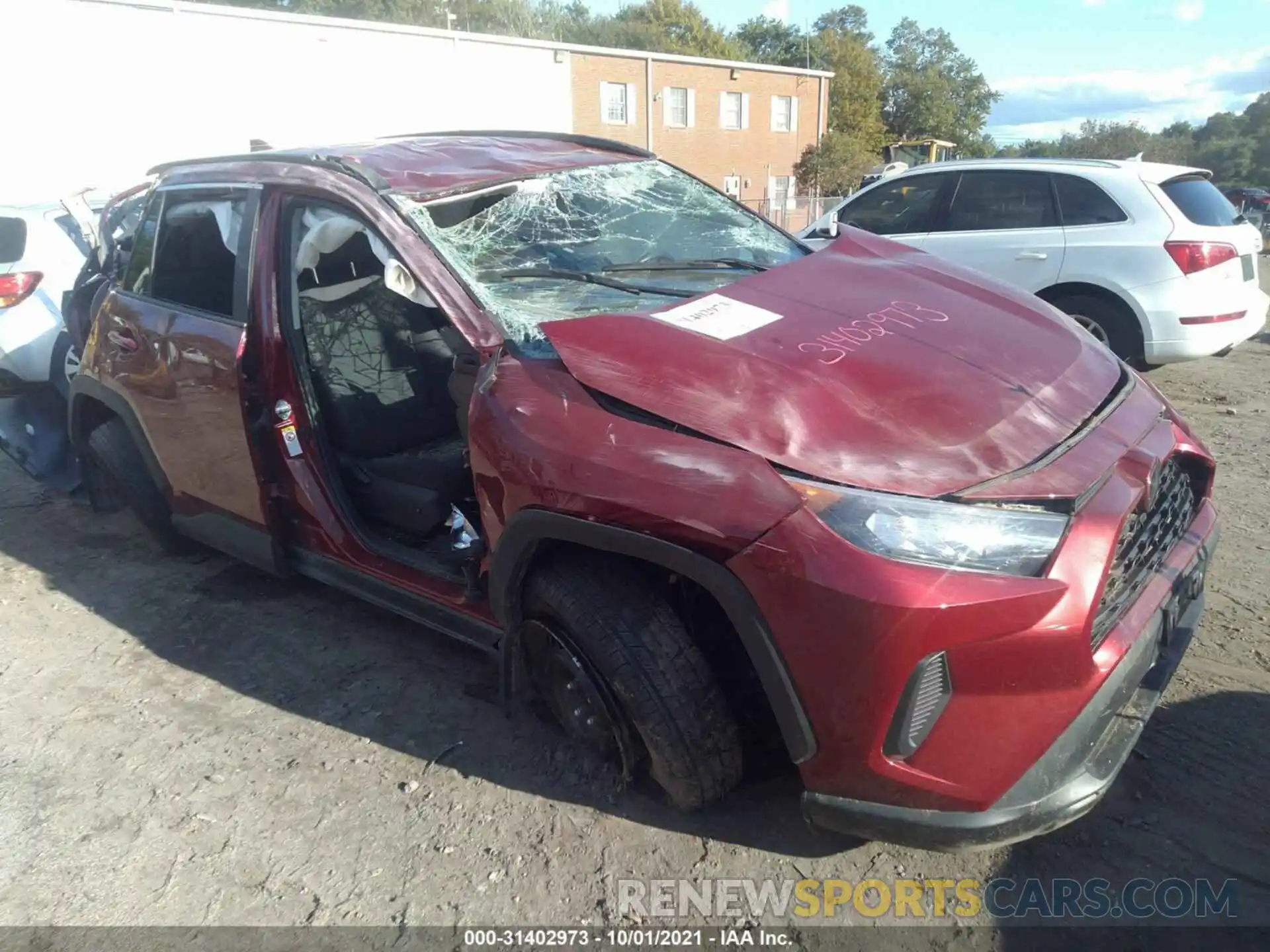 1 Photograph of a damaged car 2T3F1RFV8KW024740 TOYOTA RAV4 2019