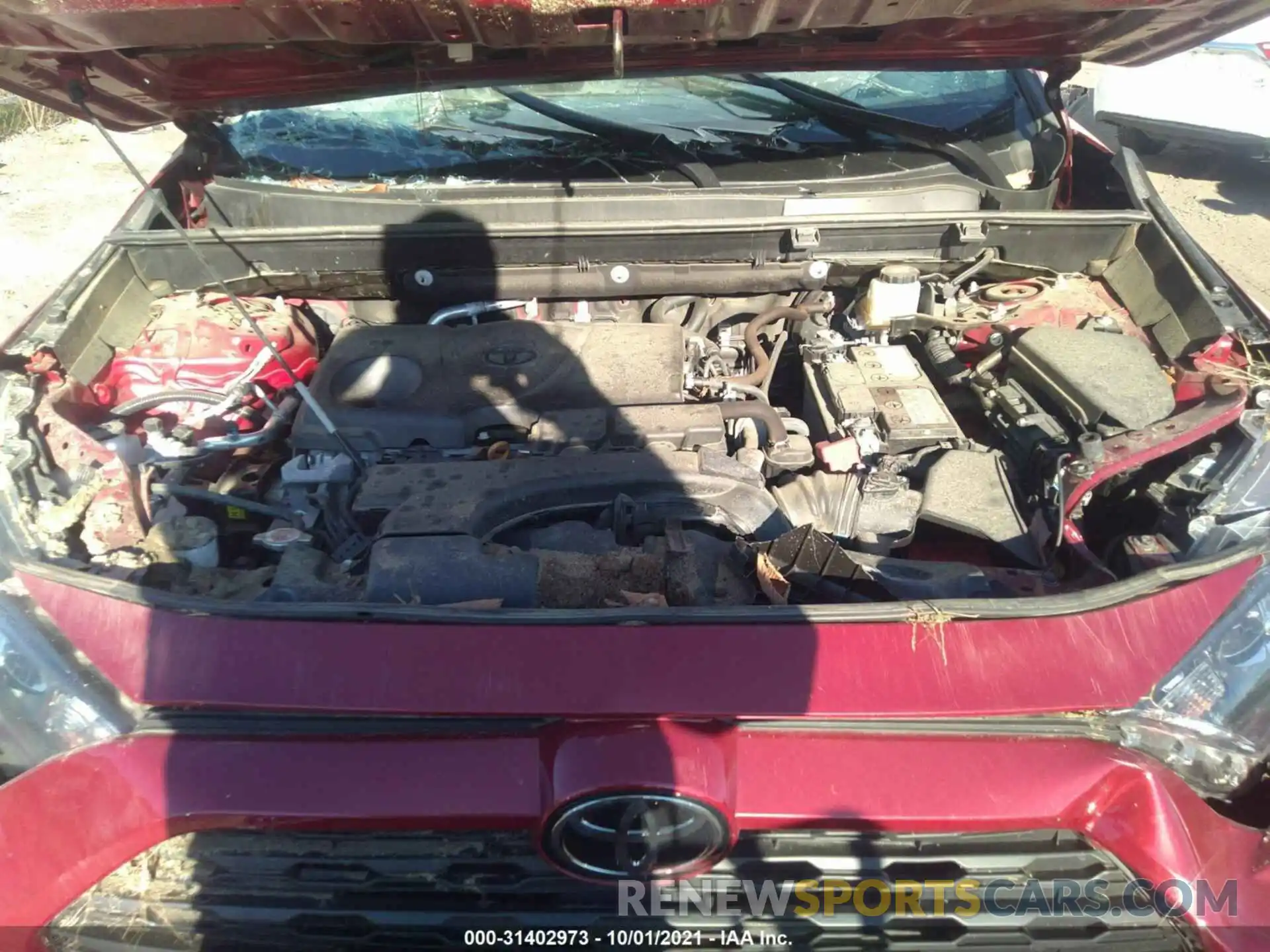 10 Photograph of a damaged car 2T3F1RFV8KW024740 TOYOTA RAV4 2019