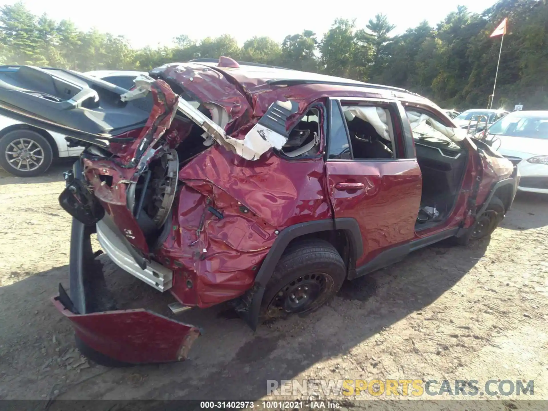 4 Photograph of a damaged car 2T3F1RFV8KW024740 TOYOTA RAV4 2019