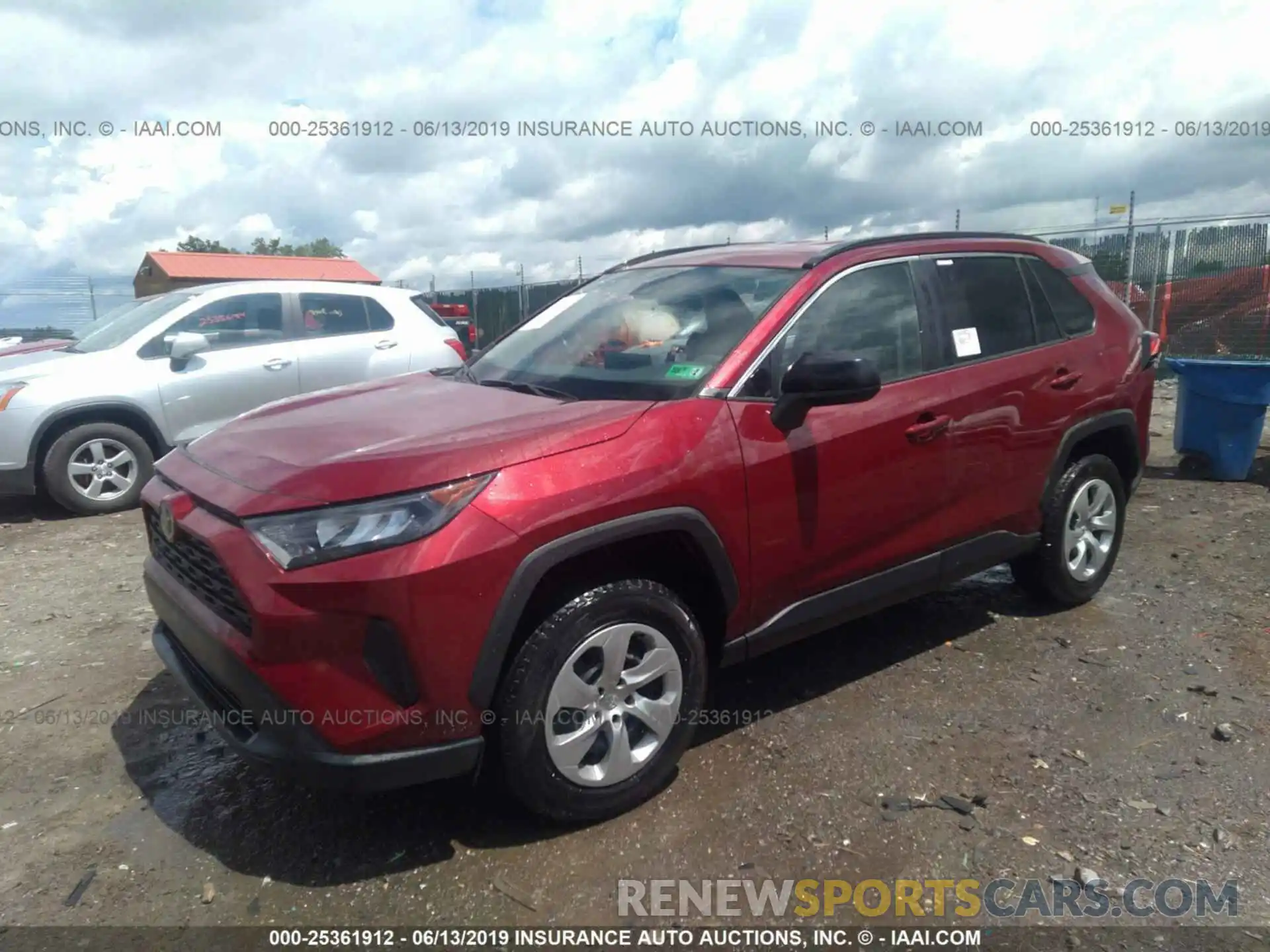 2 Photograph of a damaged car 2T3F1RFV8KW025225 TOYOTA RAV4 2019