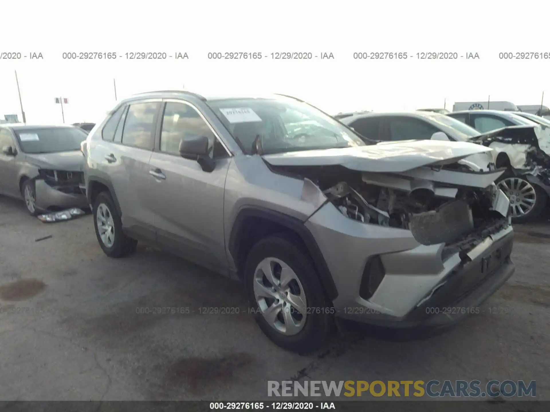 1 Photograph of a damaged car 2T3F1RFV8KW030344 TOYOTA RAV4 2019