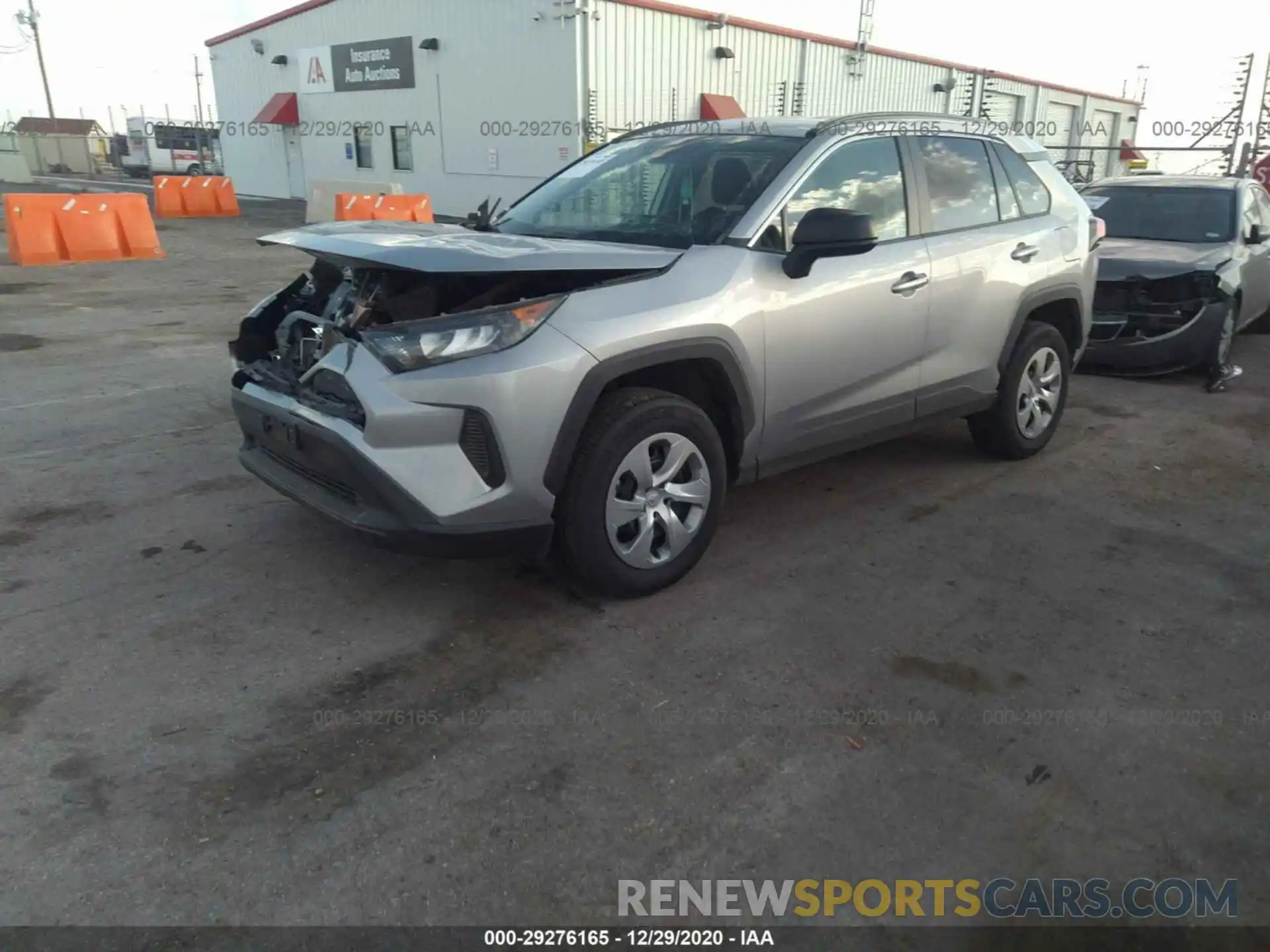 2 Photograph of a damaged car 2T3F1RFV8KW030344 TOYOTA RAV4 2019