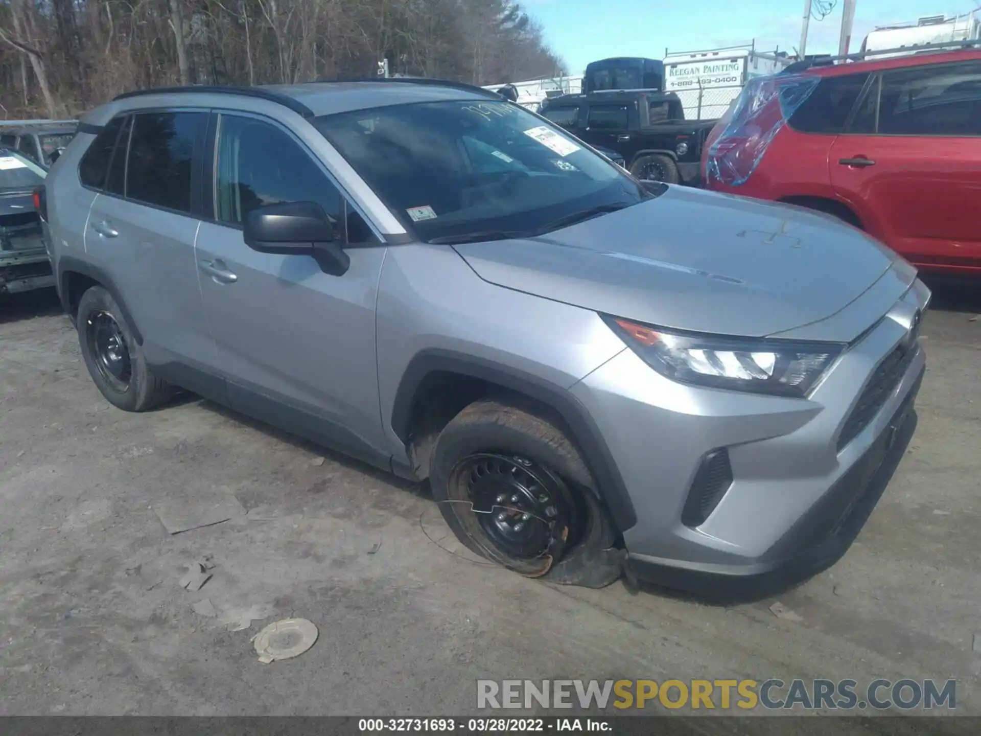 1 Photograph of a damaged car 2T3F1RFV8KW035057 TOYOTA RAV4 2019