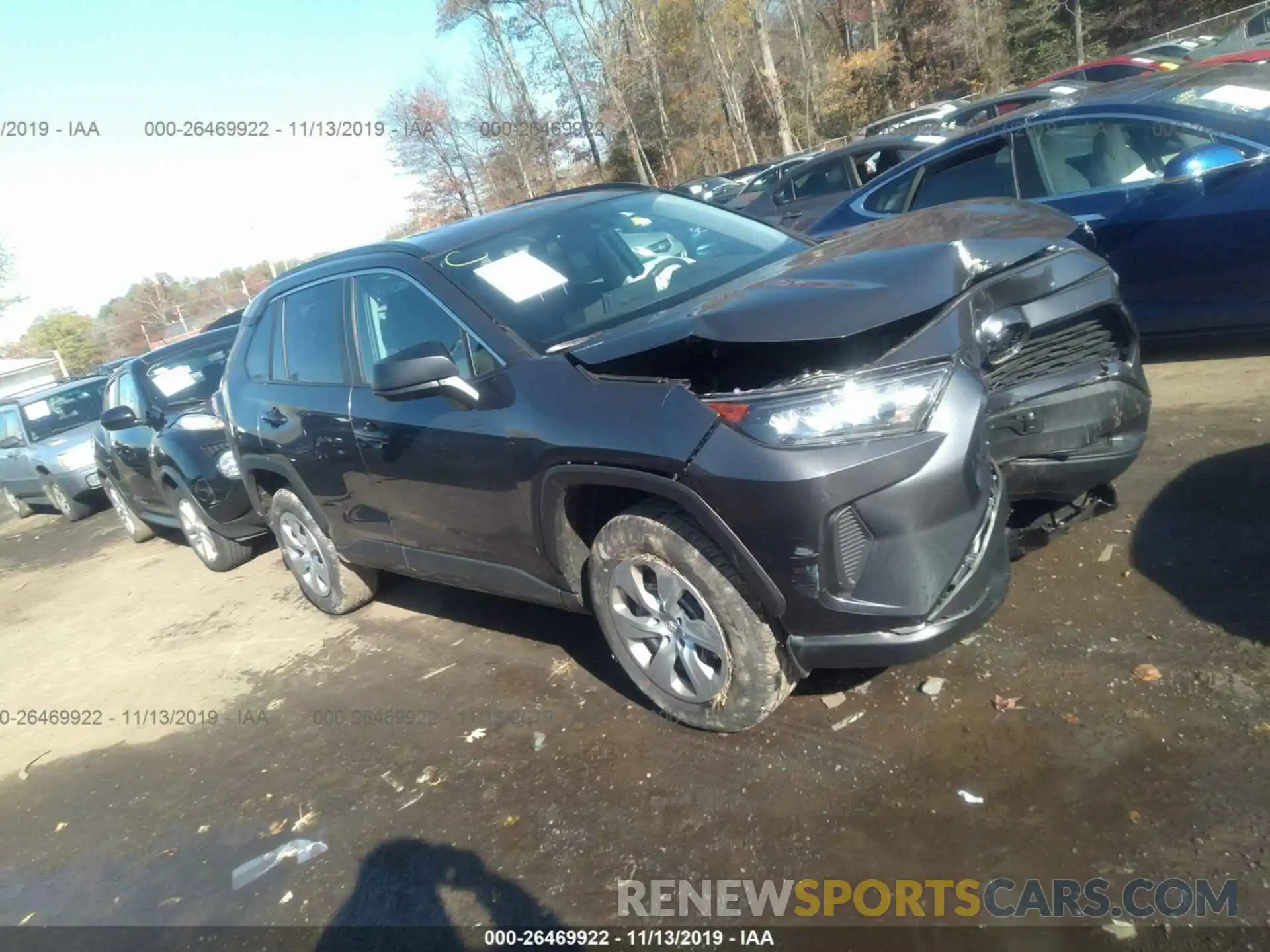 1 Photograph of a damaged car 2T3F1RFV8KW036046 TOYOTA RAV4 2019