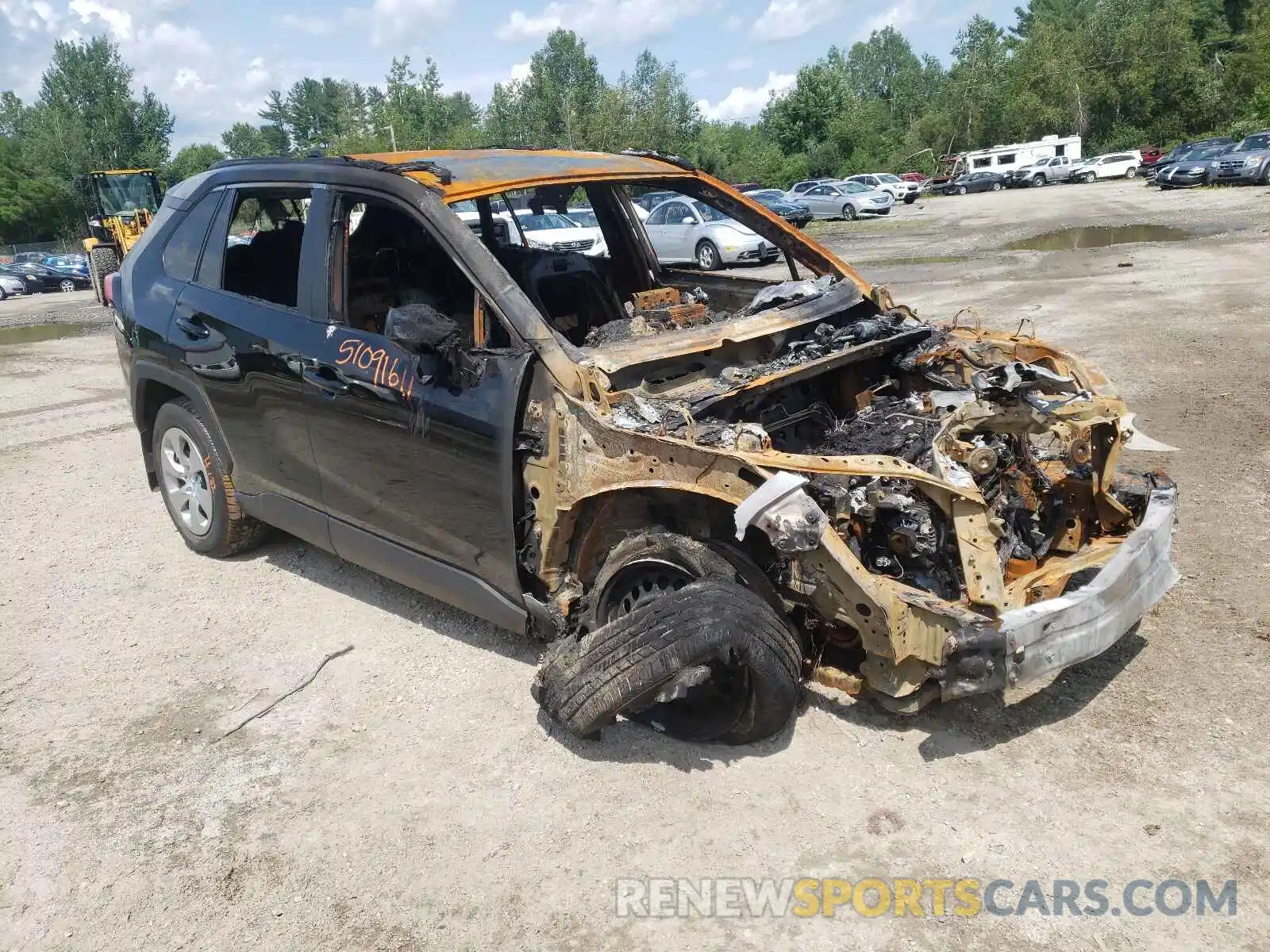 1 Photograph of a damaged car 2T3F1RFV8KW044454 TOYOTA RAV4 2019