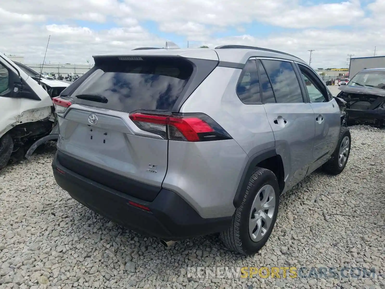 4 Photograph of a damaged car 2T3F1RFV8KW051694 TOYOTA RAV4 2019