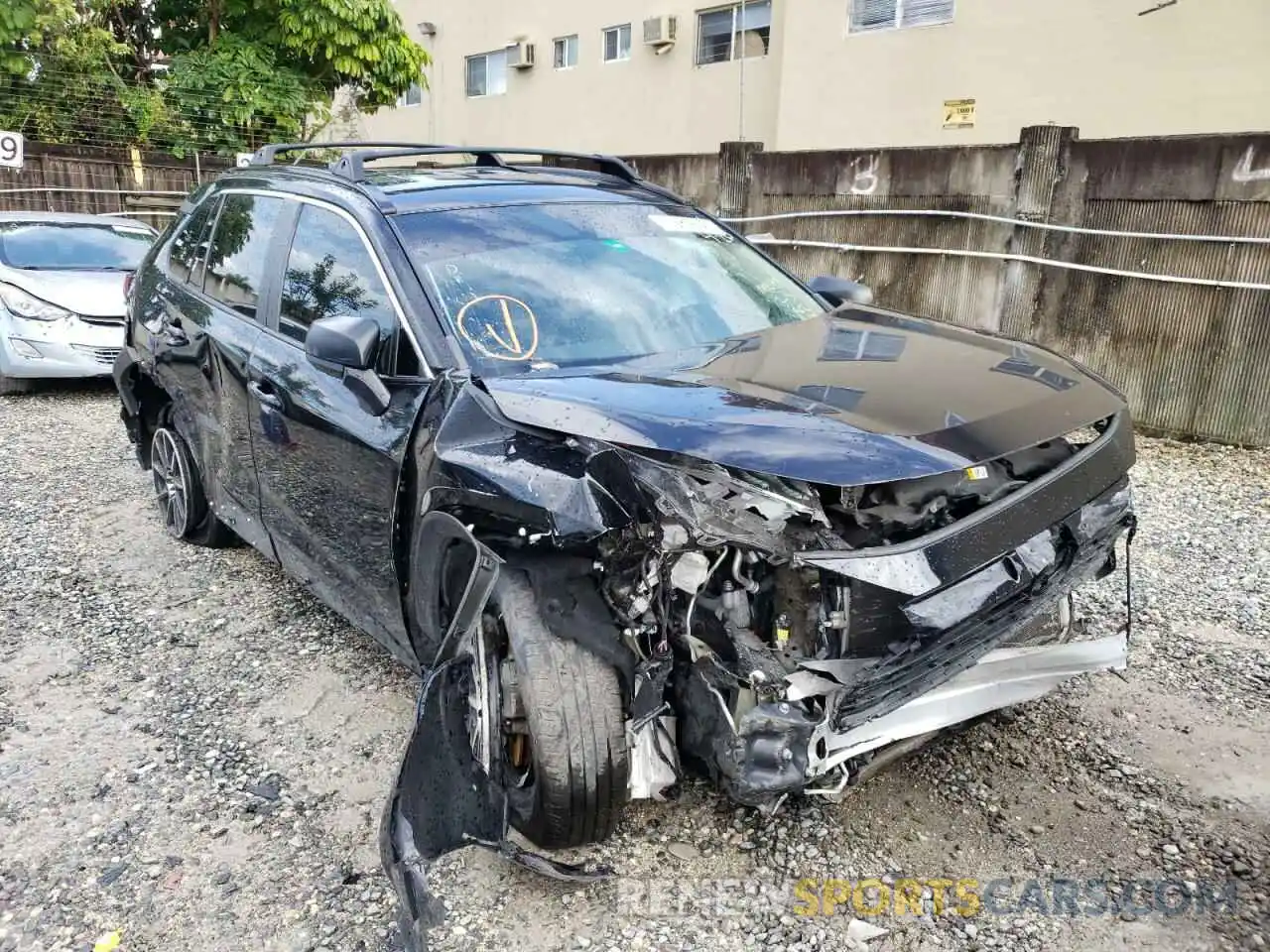 1 Photograph of a damaged car 2T3F1RFV8KW057205 TOYOTA RAV4 2019