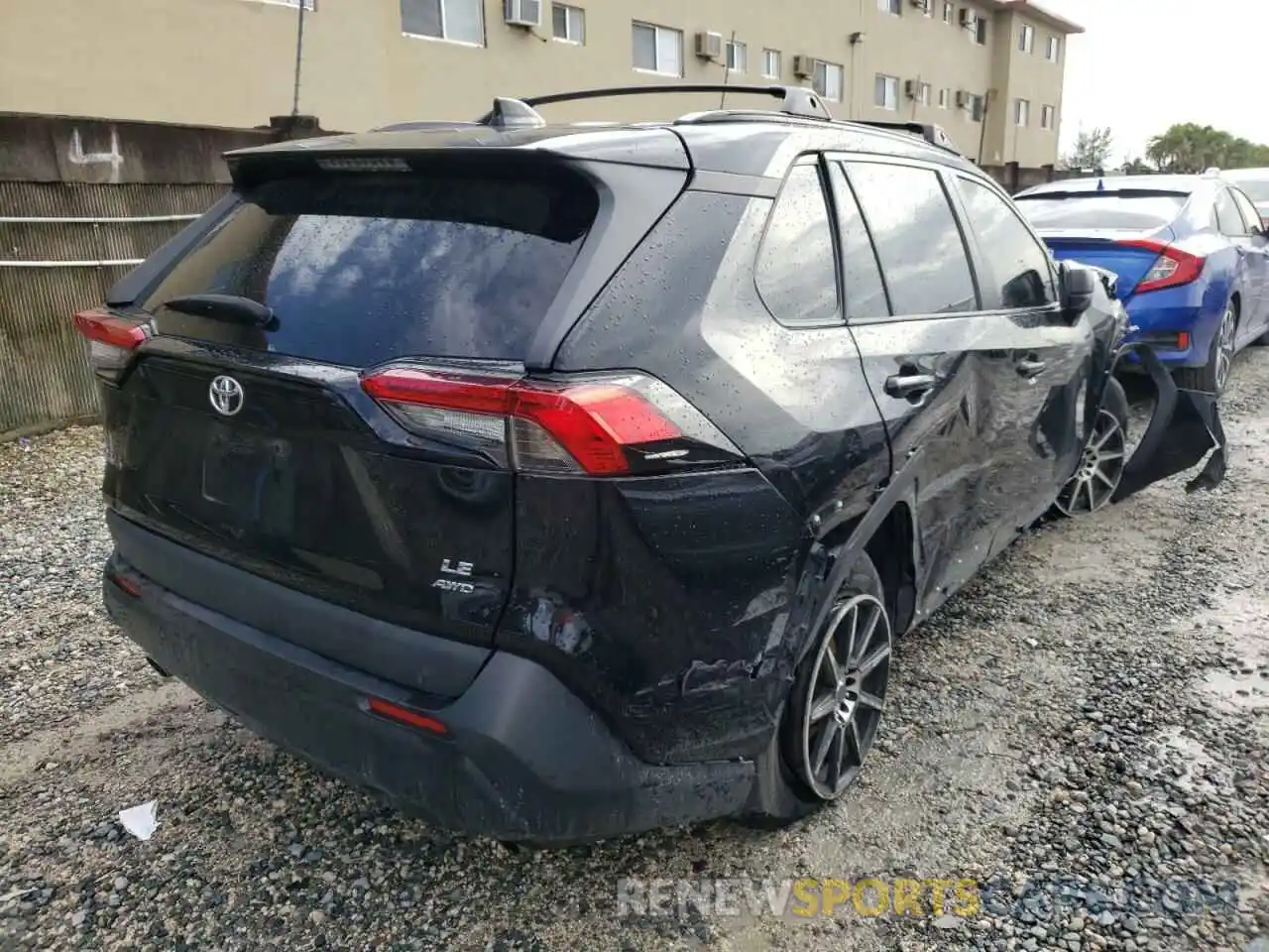 4 Photograph of a damaged car 2T3F1RFV8KW057205 TOYOTA RAV4 2019