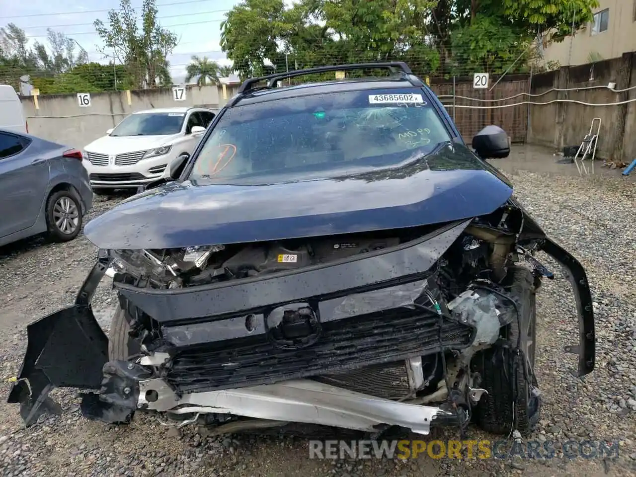 9 Photograph of a damaged car 2T3F1RFV8KW057205 TOYOTA RAV4 2019