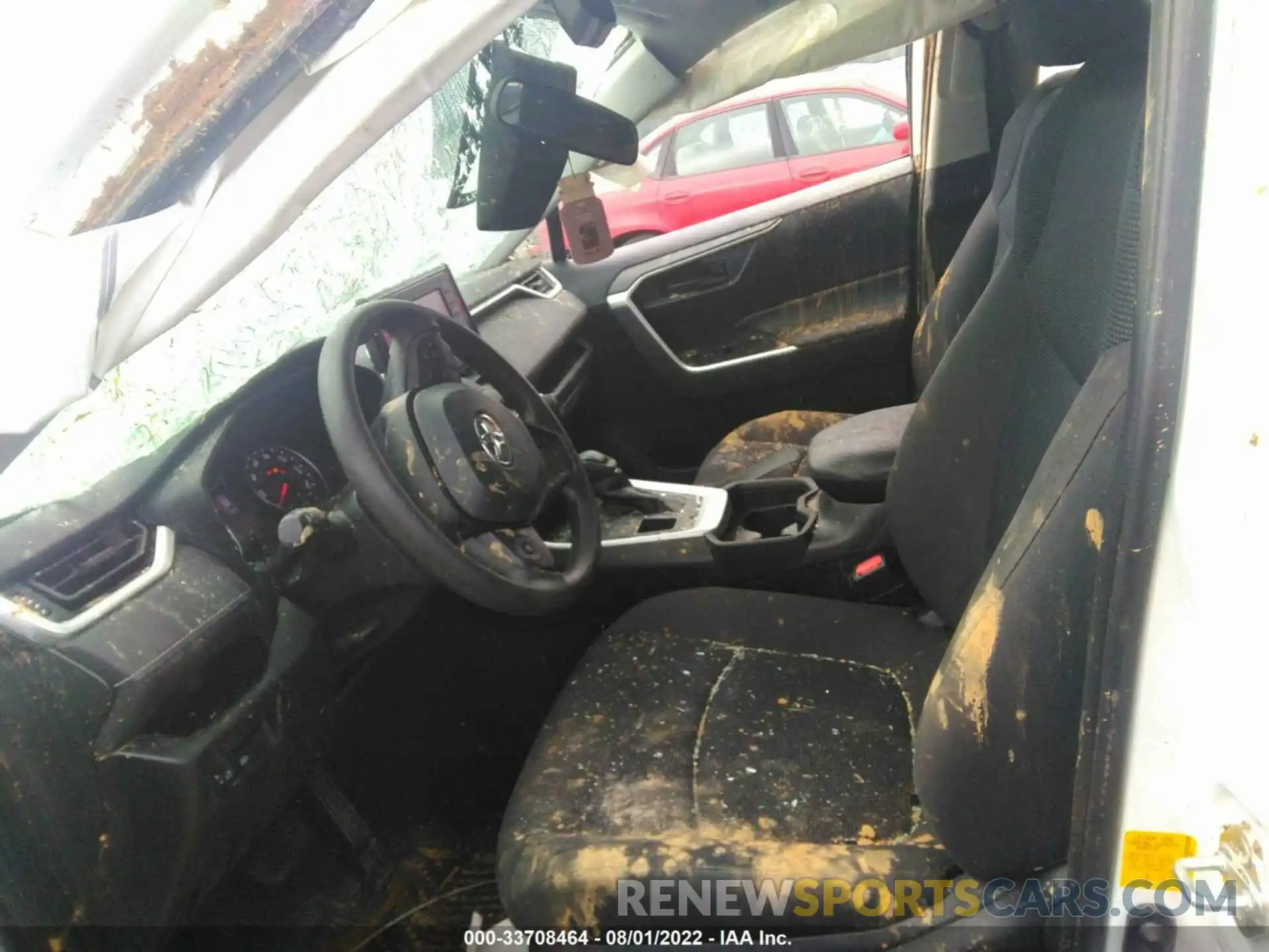 5 Photograph of a damaged car 2T3F1RFV8KW071654 TOYOTA RAV4 2019