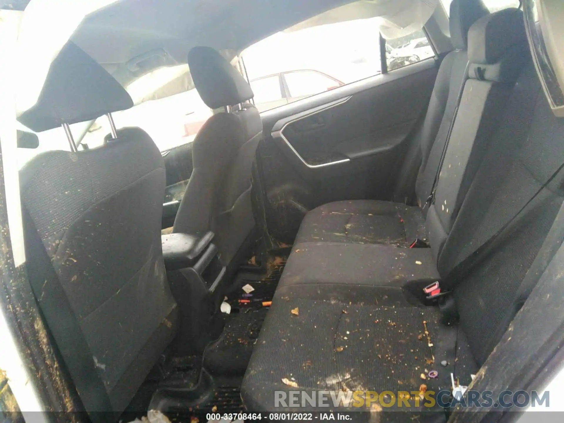 8 Photograph of a damaged car 2T3F1RFV8KW071654 TOYOTA RAV4 2019