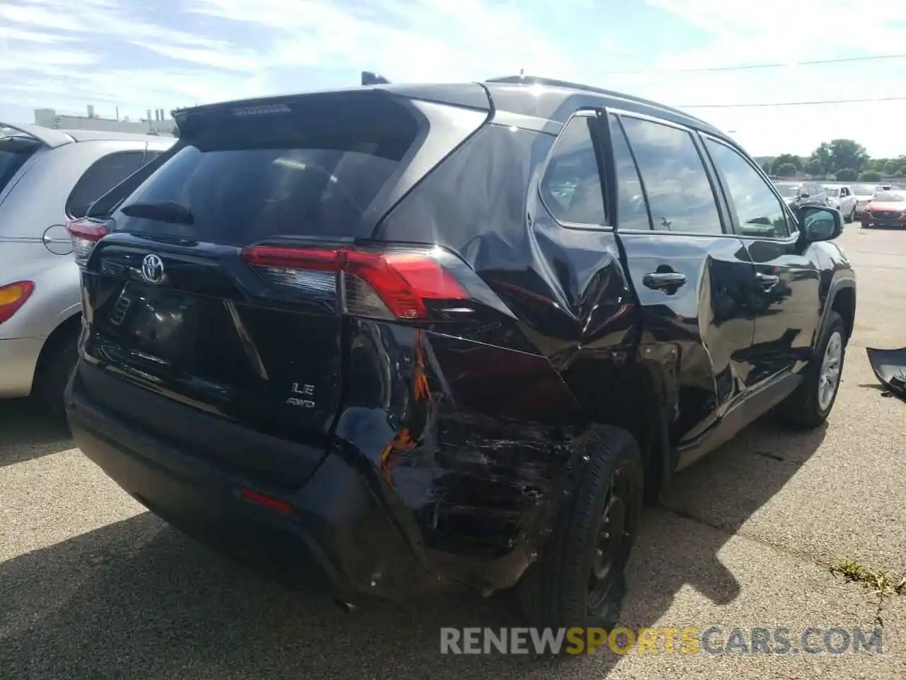 4 Photograph of a damaged car 2T3F1RFV8KW079785 TOYOTA RAV4 2019