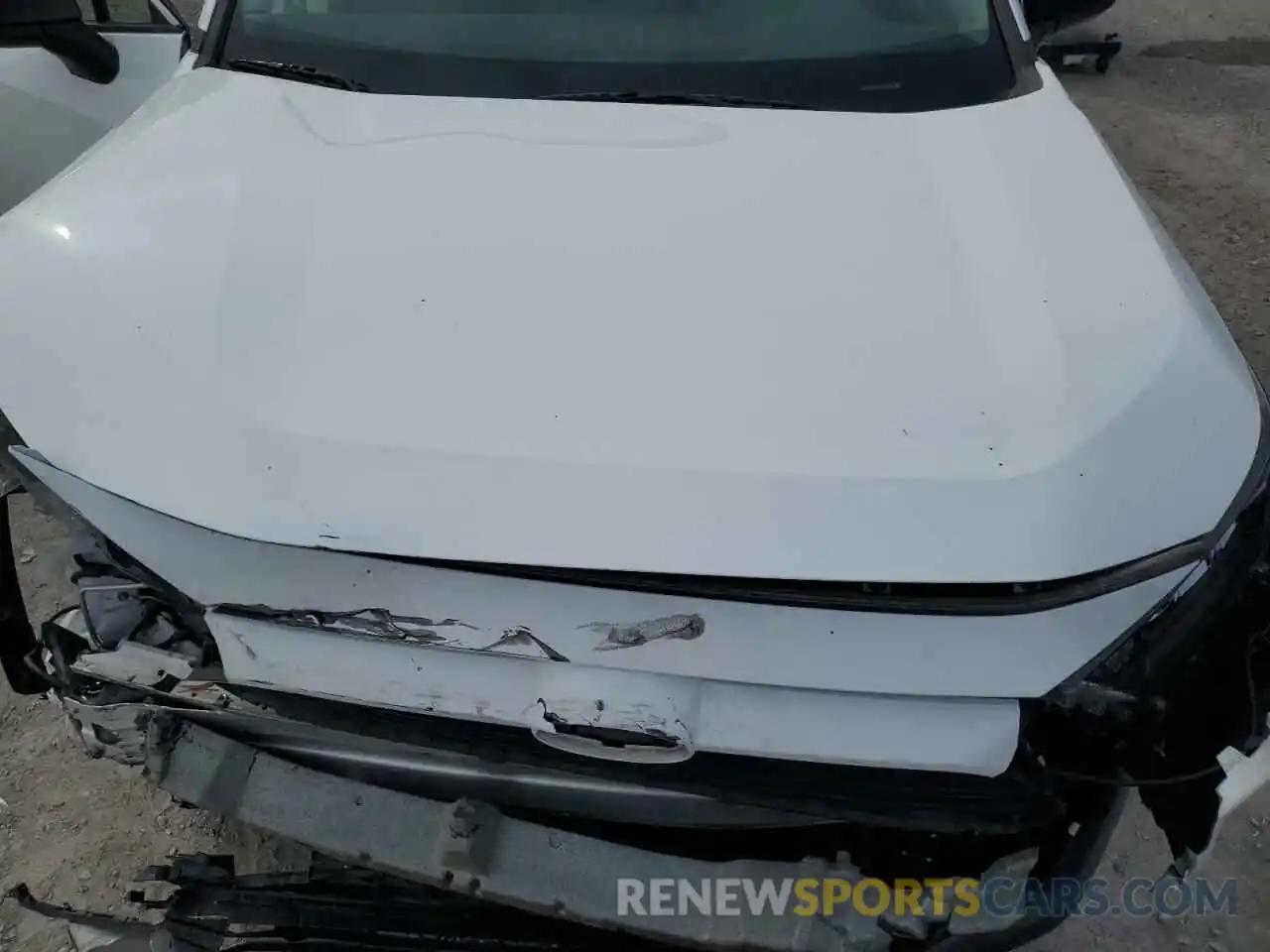 11 Photograph of a damaged car 2T3F1RFV8KW082251 TOYOTA RAV4 2019