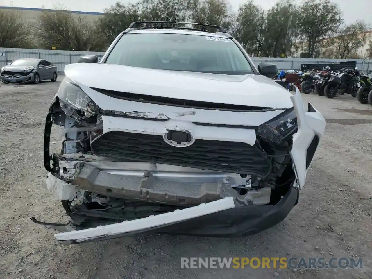 5 Photograph of a damaged car 2T3F1RFV8KW082251 TOYOTA RAV4 2019