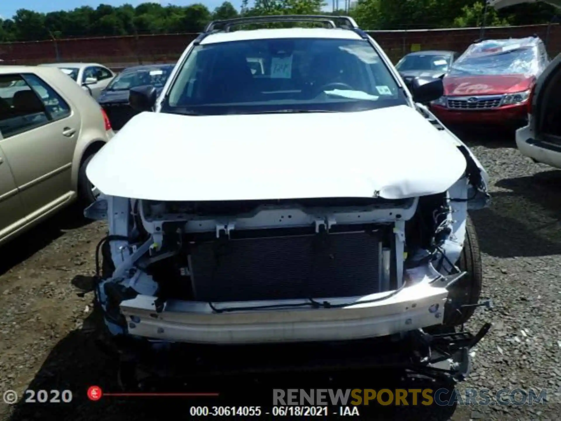 4 Photograph of a damaged car 2T3F1RFV9KC011061 TOYOTA RAV4 2019