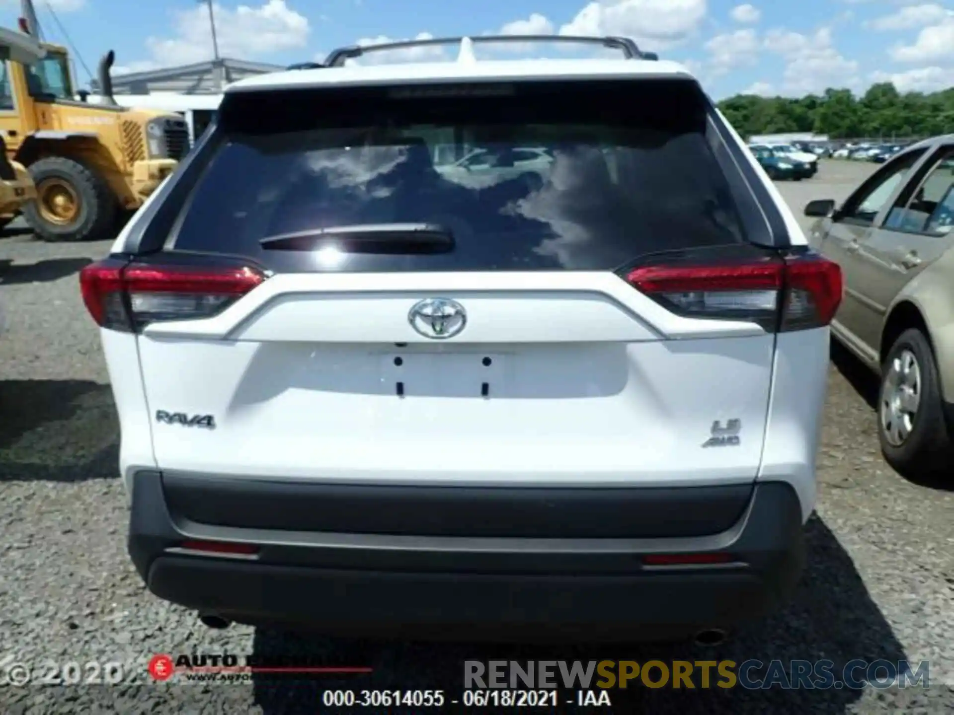 7 Photograph of a damaged car 2T3F1RFV9KC011061 TOYOTA RAV4 2019