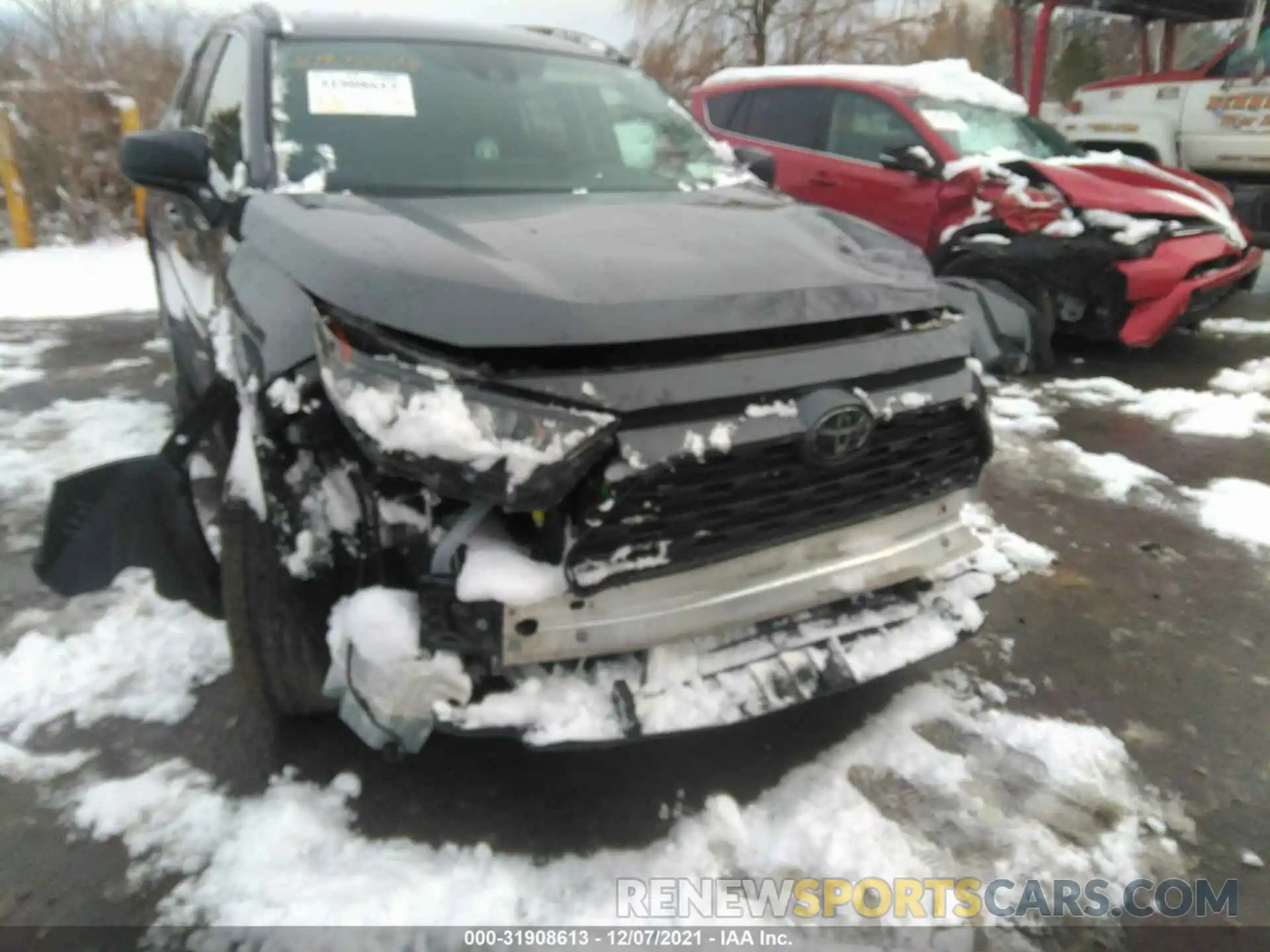 6 Photograph of a damaged car 2T3F1RFV9KC049003 TOYOTA RAV4 2019