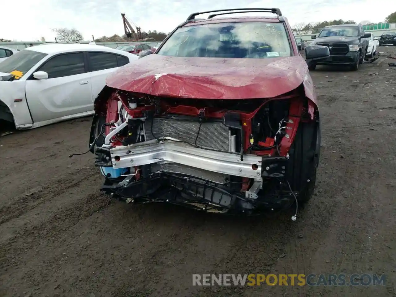 9 Photograph of a damaged car 2T3F1RFV9KC055240 TOYOTA RAV4 2019