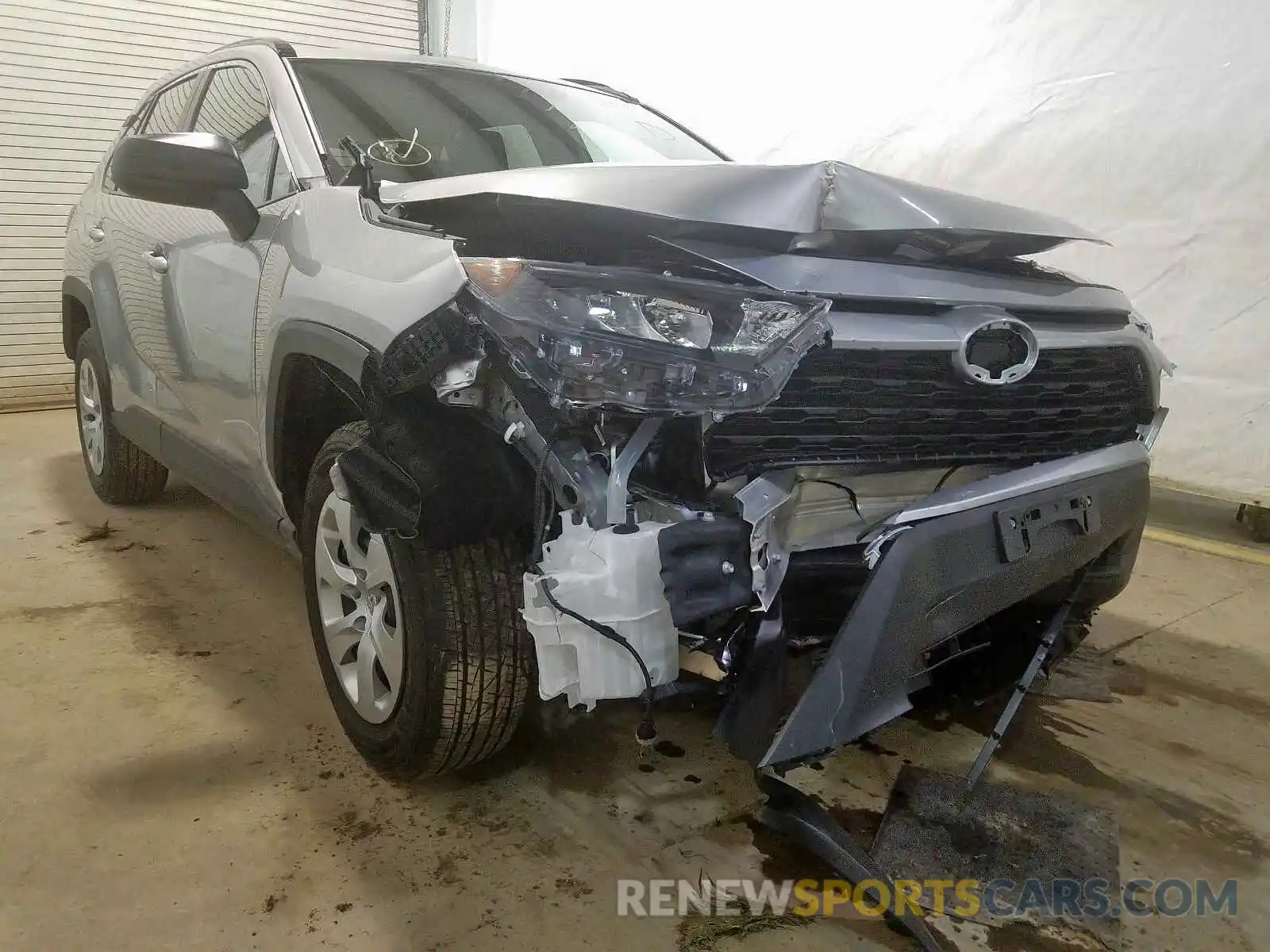 1 Photograph of a damaged car 2T3F1RFV9KC059644 TOYOTA RAV4 2019