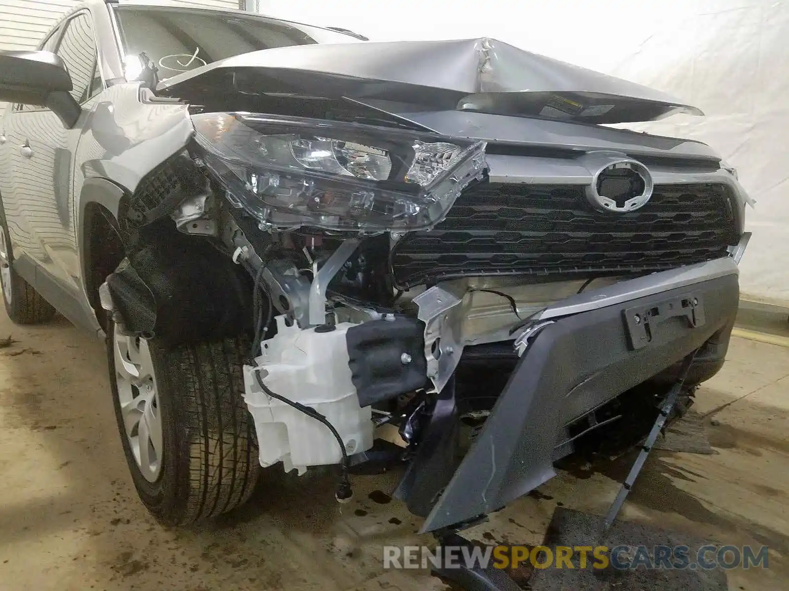 9 Photograph of a damaged car 2T3F1RFV9KC059644 TOYOTA RAV4 2019