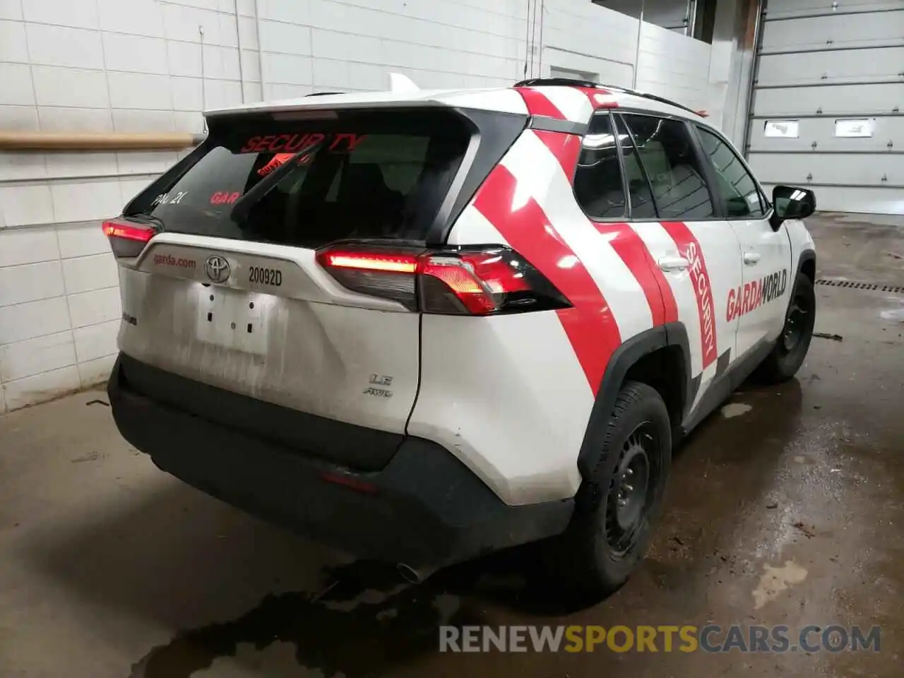 4 Photograph of a damaged car 2T3F1RFV9KW011740 TOYOTA RAV4 2019