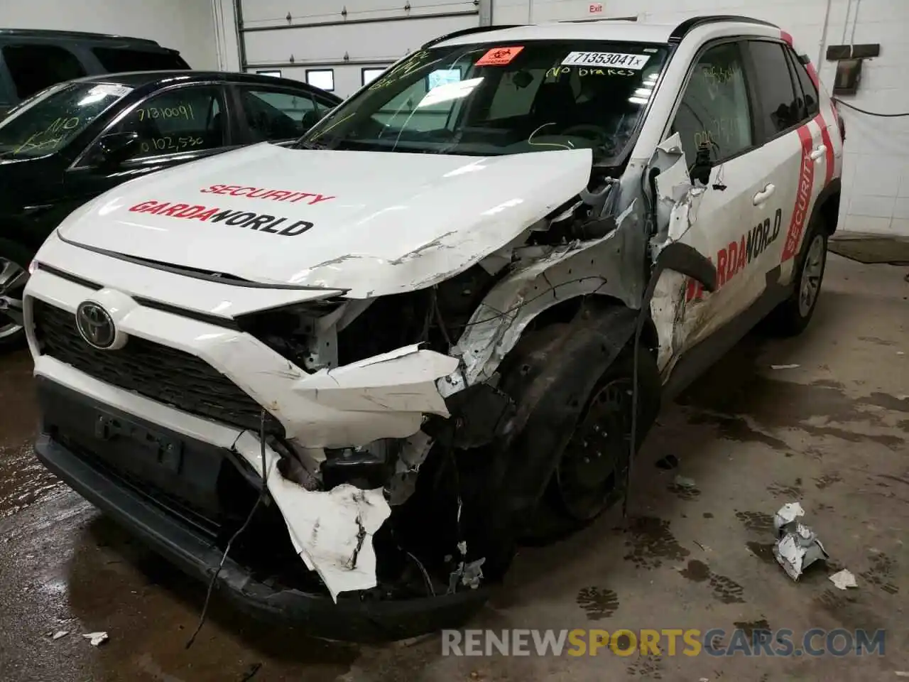 9 Photograph of a damaged car 2T3F1RFV9KW011740 TOYOTA RAV4 2019