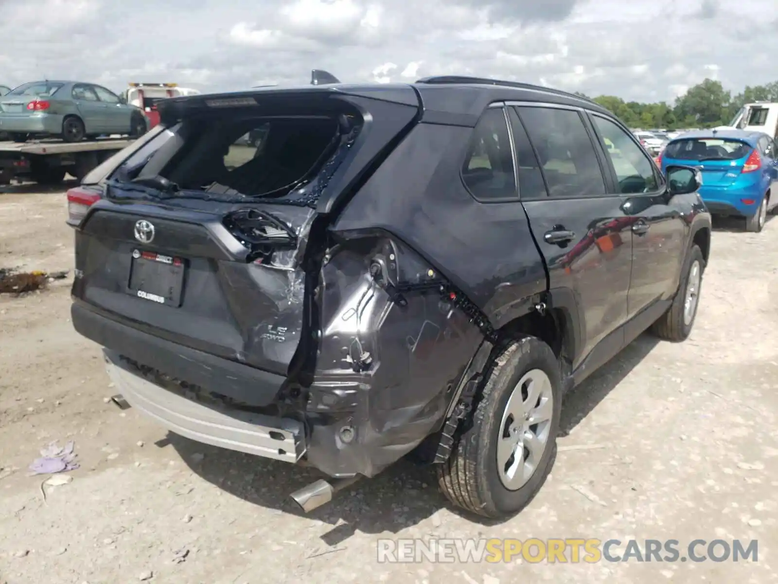 4 Photograph of a damaged car 2T3F1RFV9KW015447 TOYOTA RAV4 2019