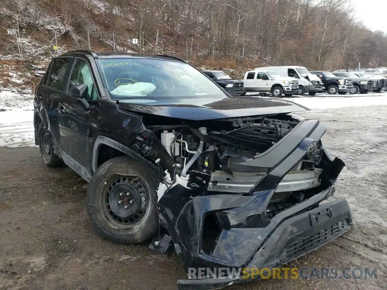 1 Photograph of a damaged car 2T3F1RFV9KW023998 TOYOTA RAV4 2019