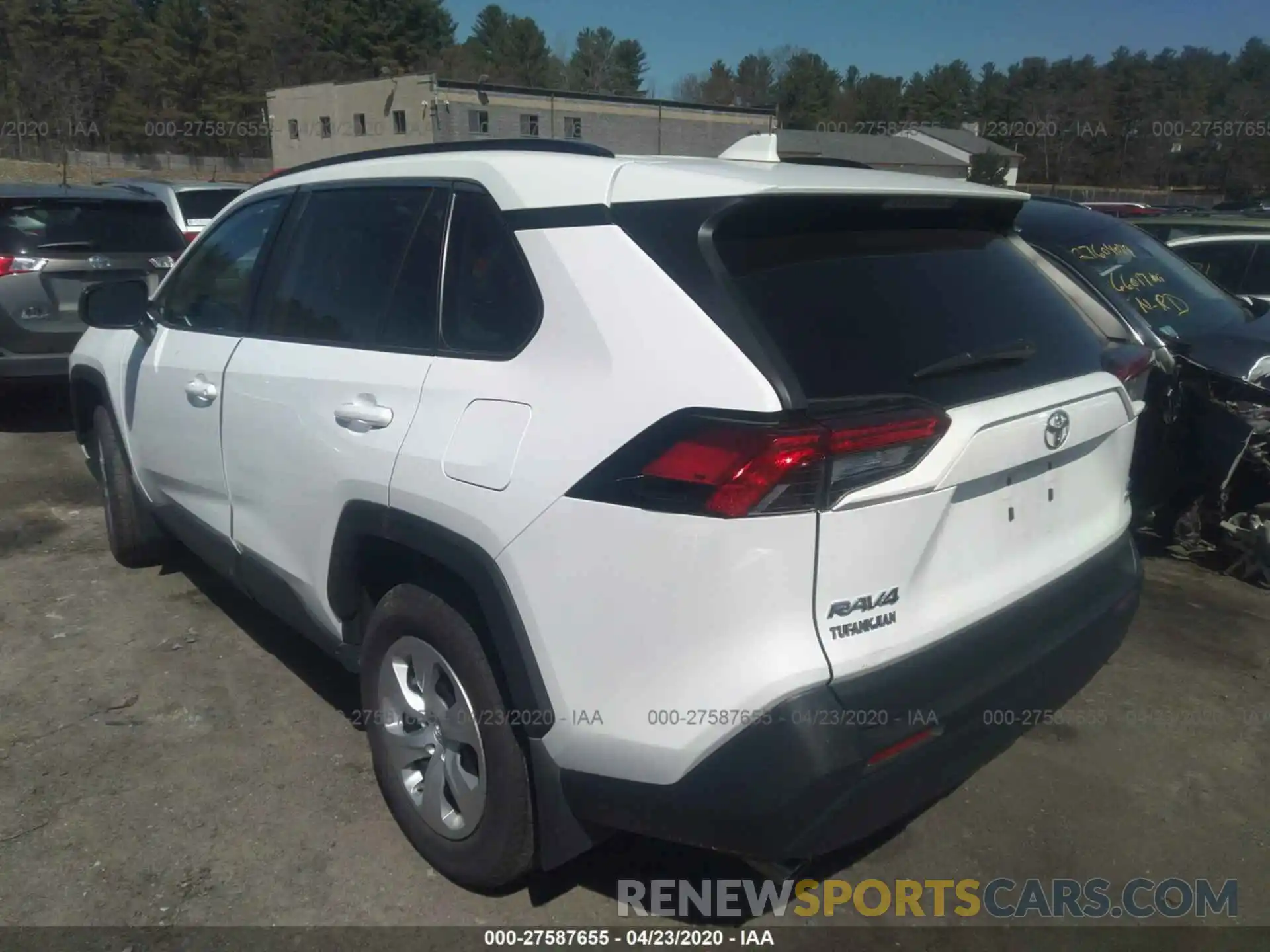 3 Photograph of a damaged car 2T3F1RFV9KW028912 TOYOTA RAV4 2019