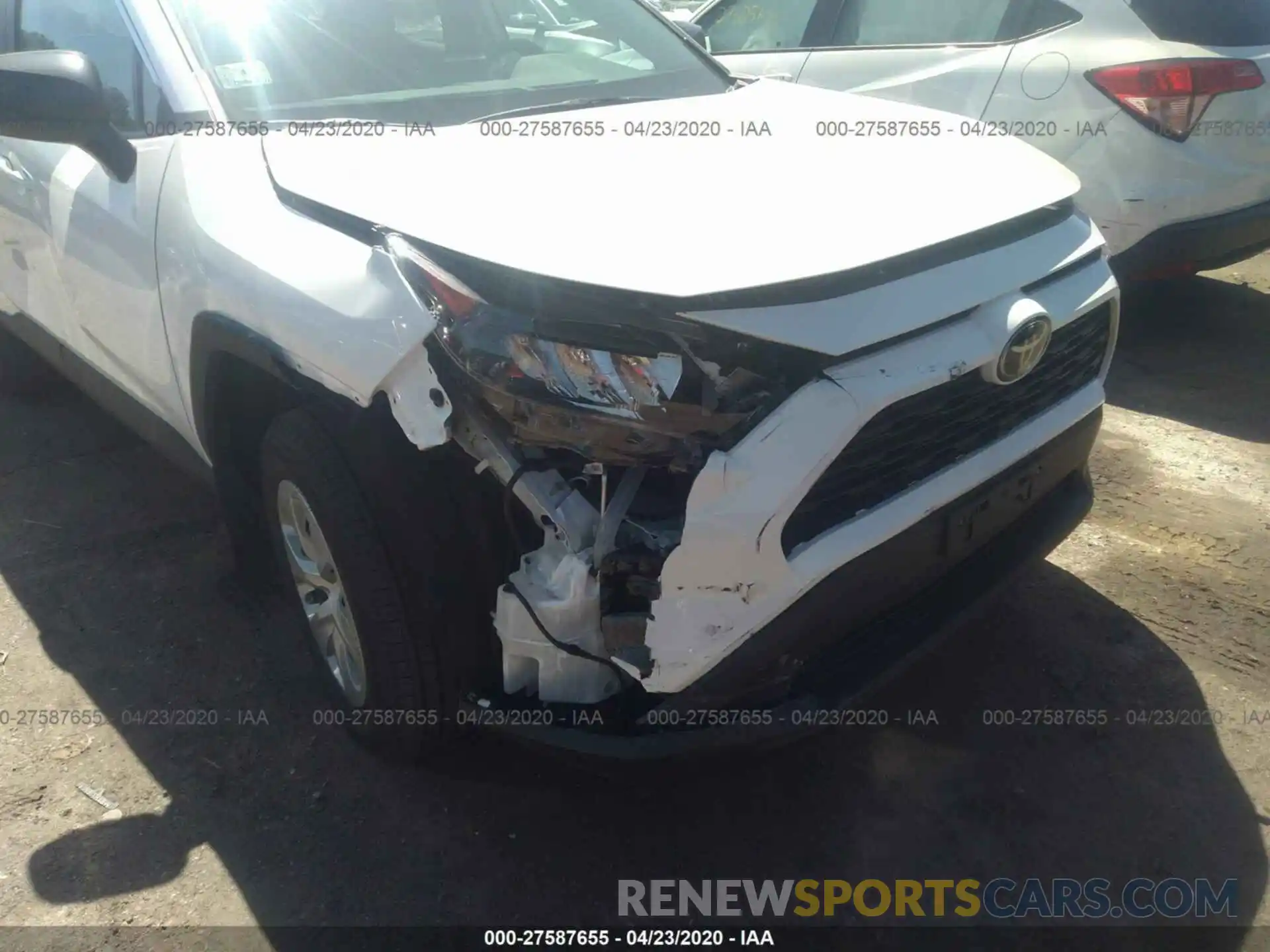 6 Photograph of a damaged car 2T3F1RFV9KW028912 TOYOTA RAV4 2019