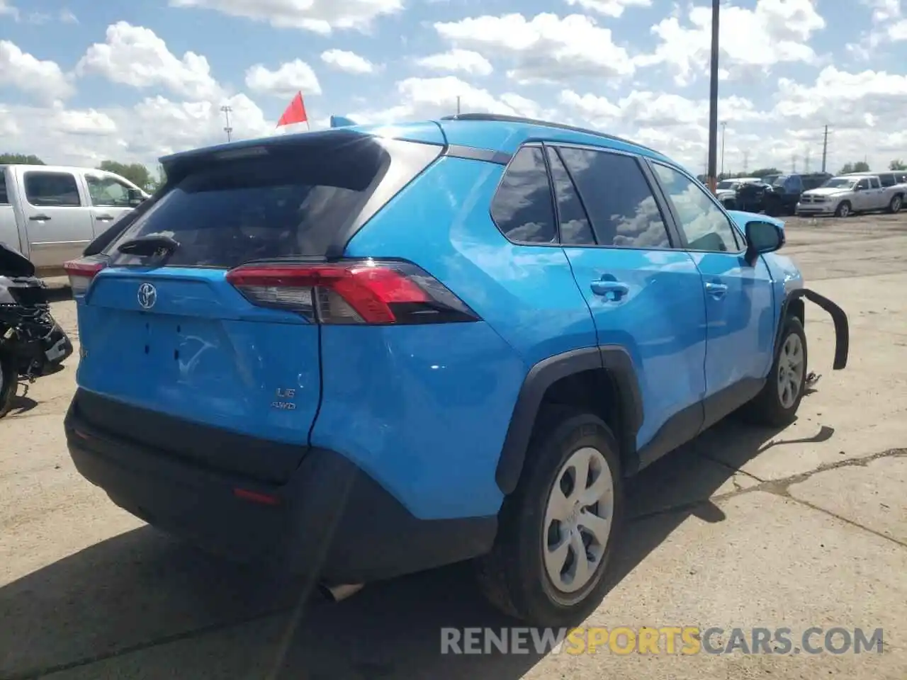 4 Photograph of a damaged car 2T3F1RFV9KW055205 TOYOTA RAV4 2019