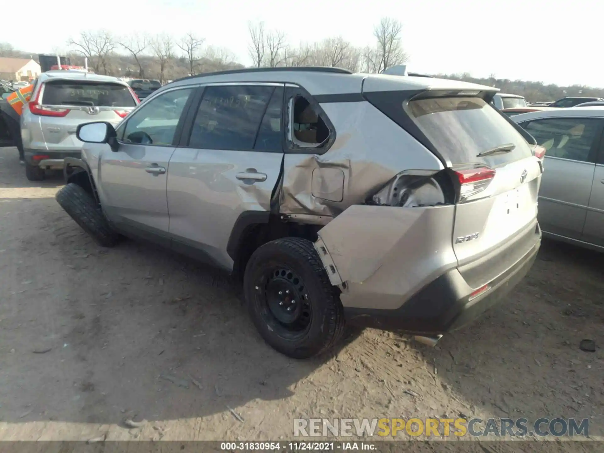 3 Фотография поврежденного автомобиля 2T3F1RFV9KW061733 TOYOTA RAV4 2019