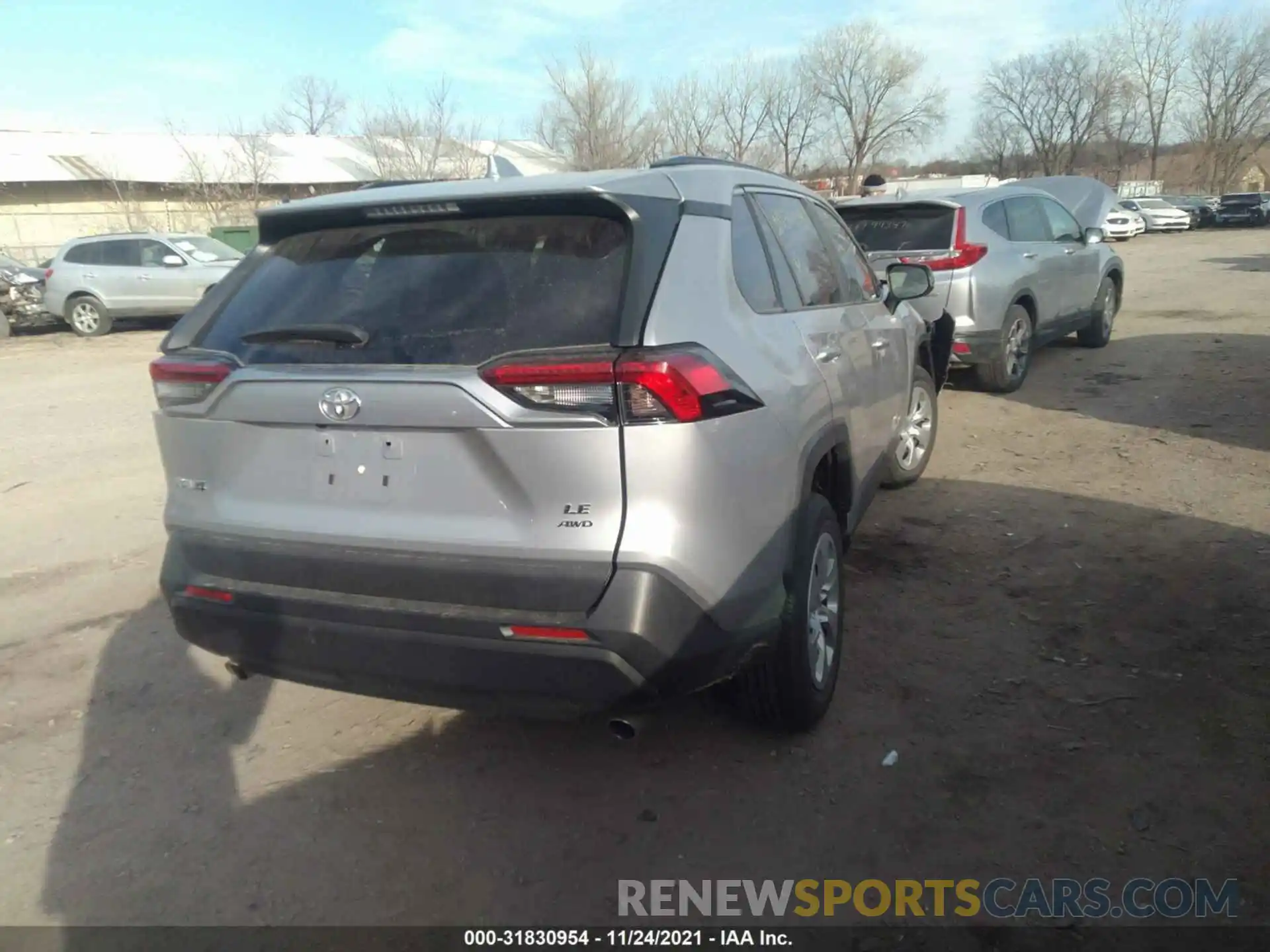 4 Фотография поврежденного автомобиля 2T3F1RFV9KW061733 TOYOTA RAV4 2019