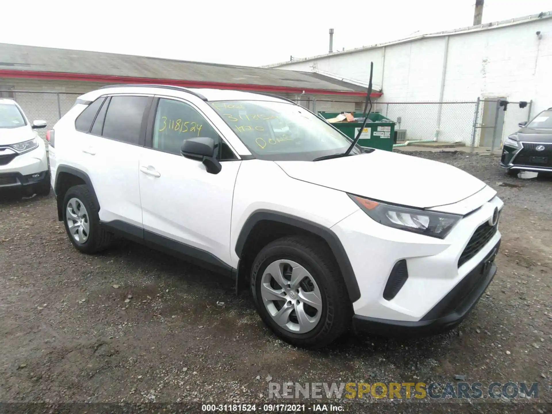 1 Photograph of a damaged car 2T3F1RFV9KW063370 TOYOTA RAV4 2019