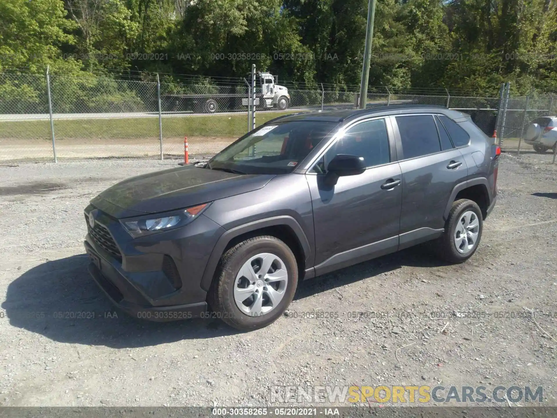 2 Photograph of a damaged car 2T3F1RFV9KW071338 TOYOTA RAV4 2019