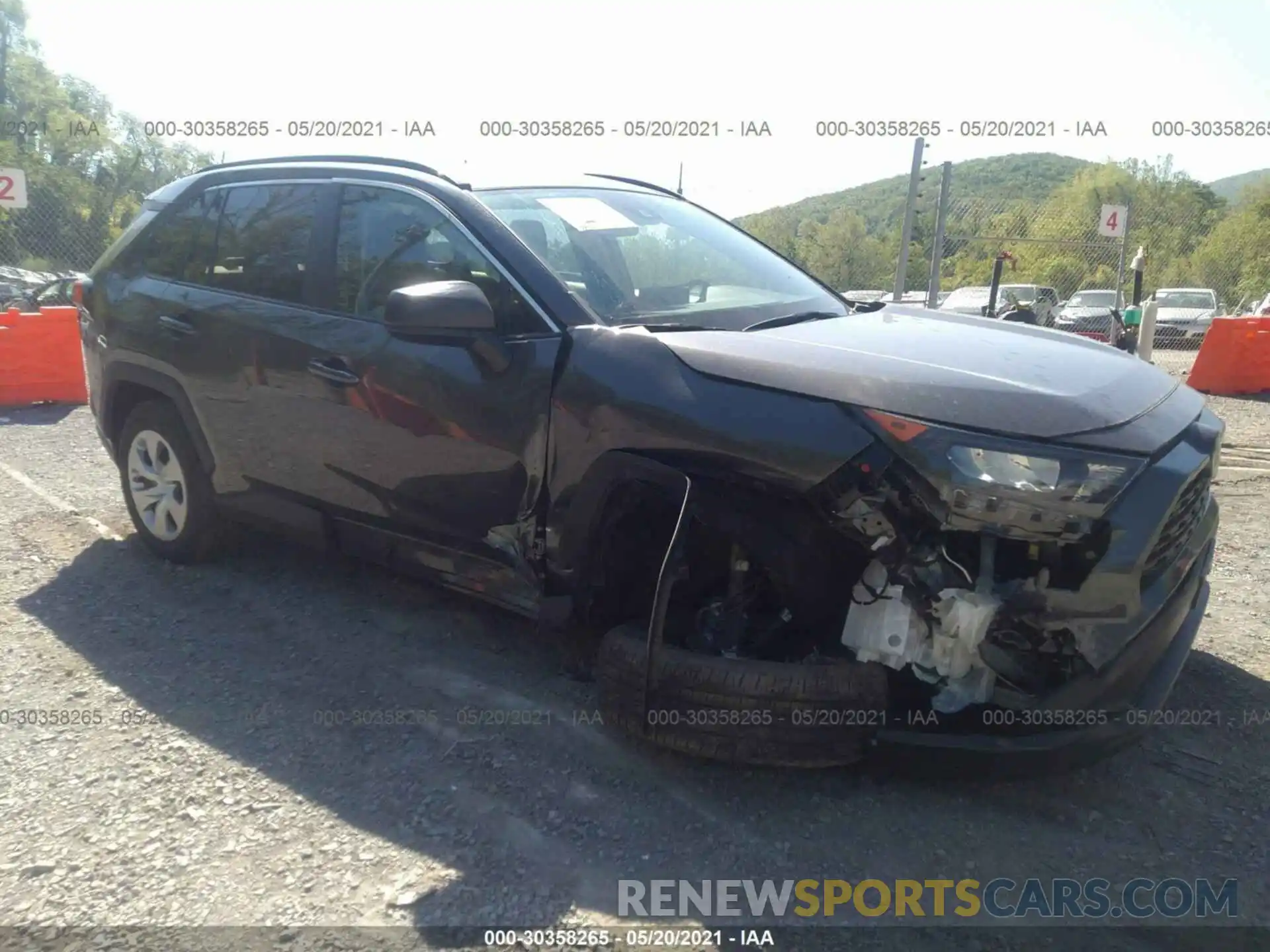 6 Photograph of a damaged car 2T3F1RFV9KW071338 TOYOTA RAV4 2019