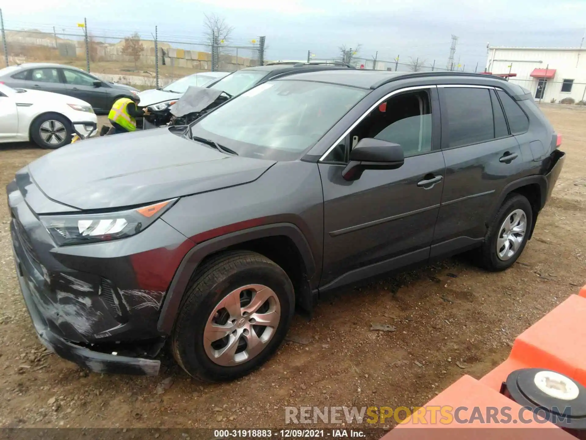 1 Photograph of a damaged car 2T3F1RFV9KW071985 TOYOTA RAV4 2019