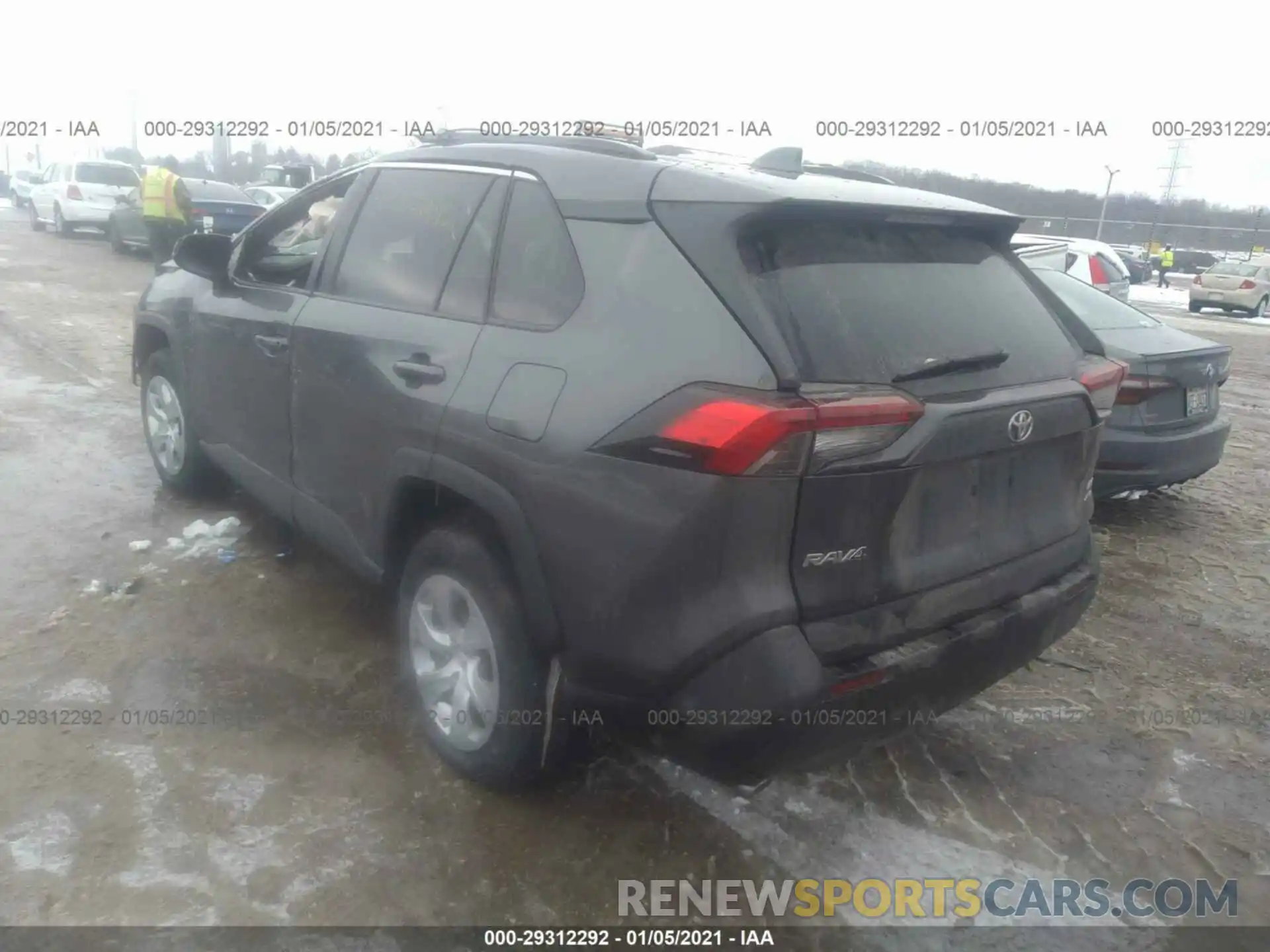 3 Фотография поврежденного автомобиля 2T3F1RFVXKC021100 TOYOTA RAV4 2019