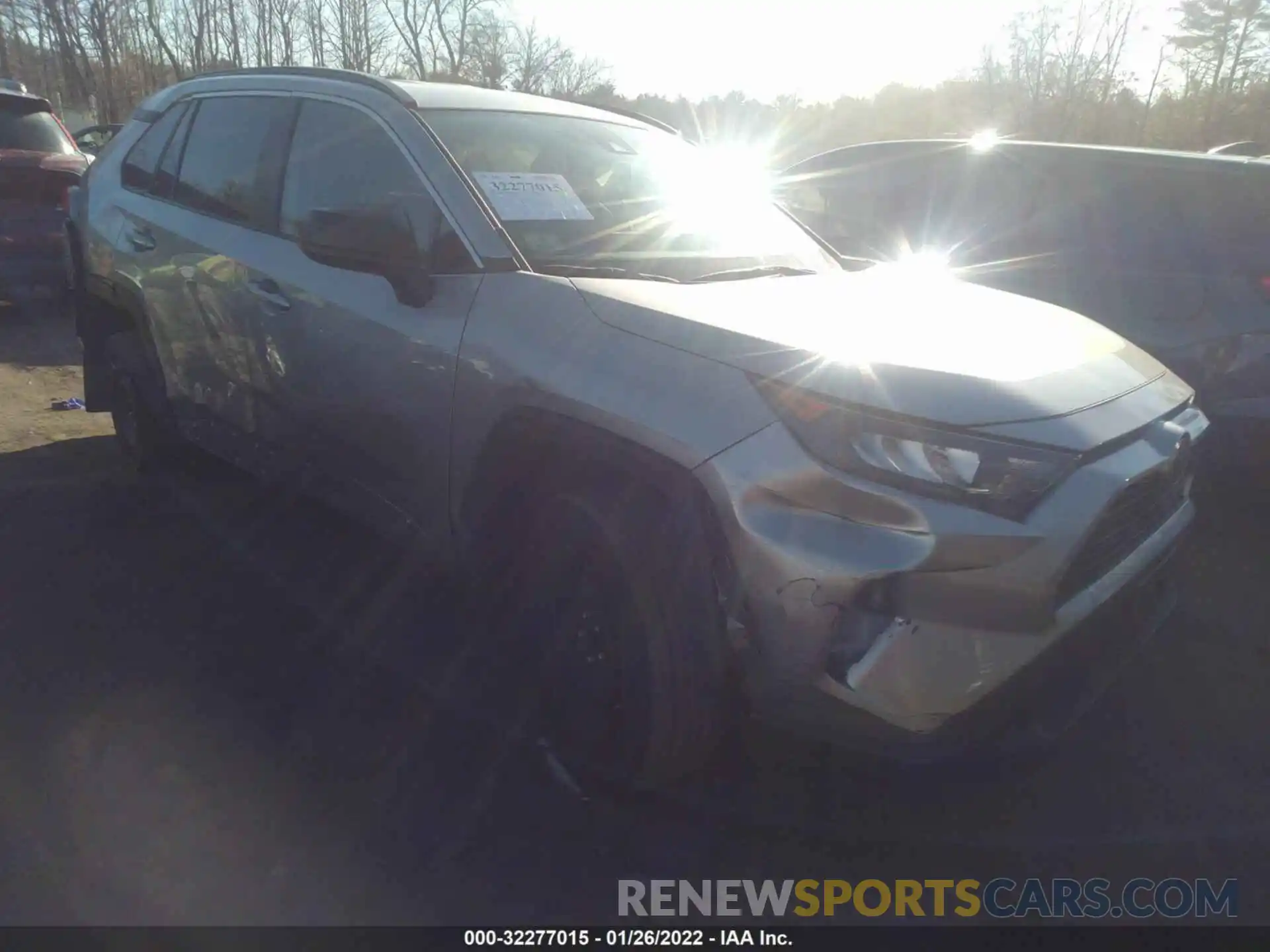 1 Photograph of a damaged car 2T3F1RFVXKC021596 TOYOTA RAV4 2019