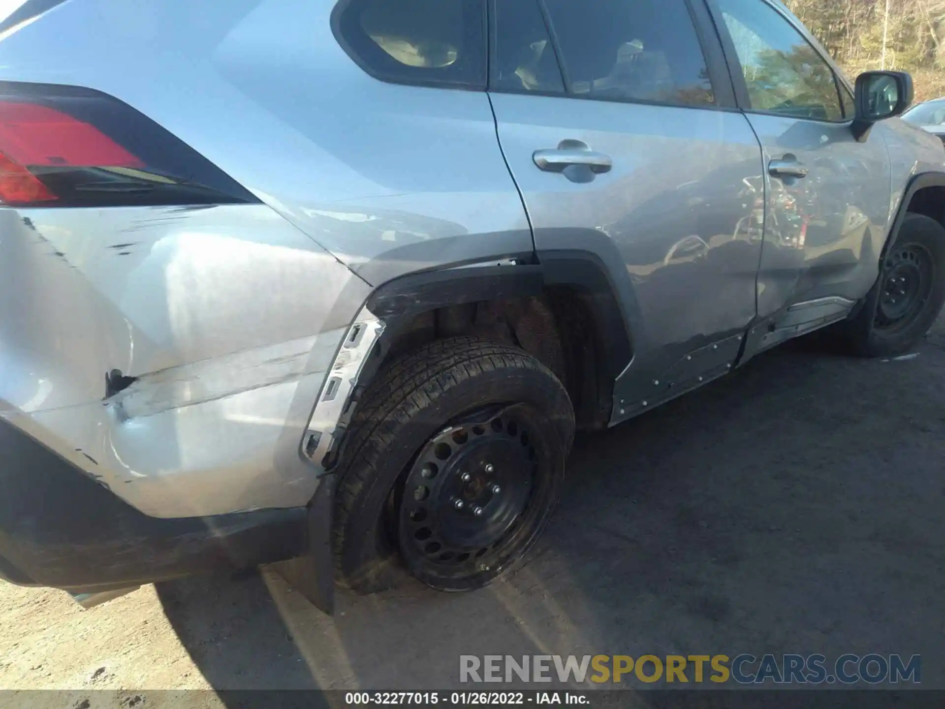 6 Photograph of a damaged car 2T3F1RFVXKC021596 TOYOTA RAV4 2019