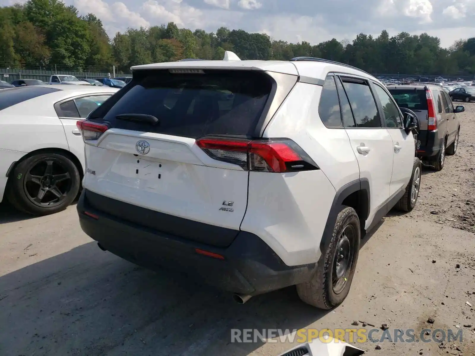 4 Photograph of a damaged car 2T3F1RFVXKW005140 TOYOTA RAV4 2019