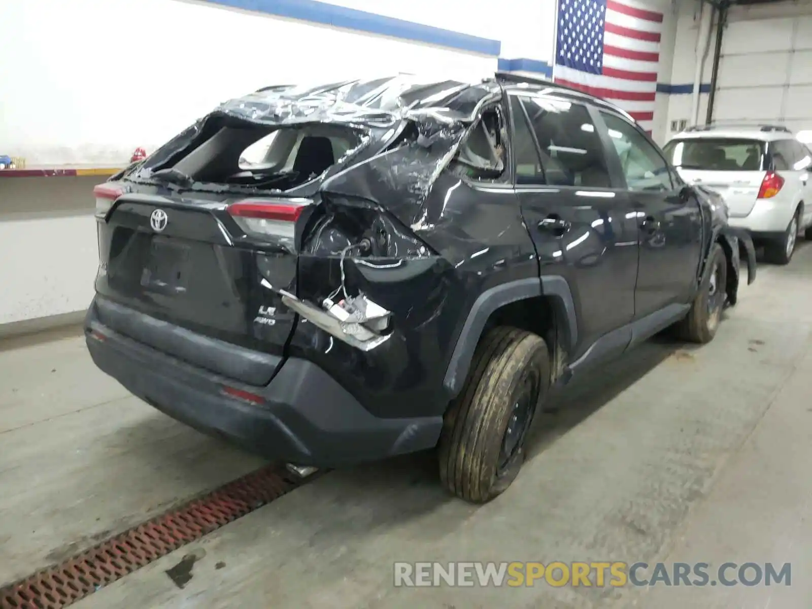 4 Photograph of a damaged car 2T3F1RFVXKW005378 TOYOTA RAV4 2019