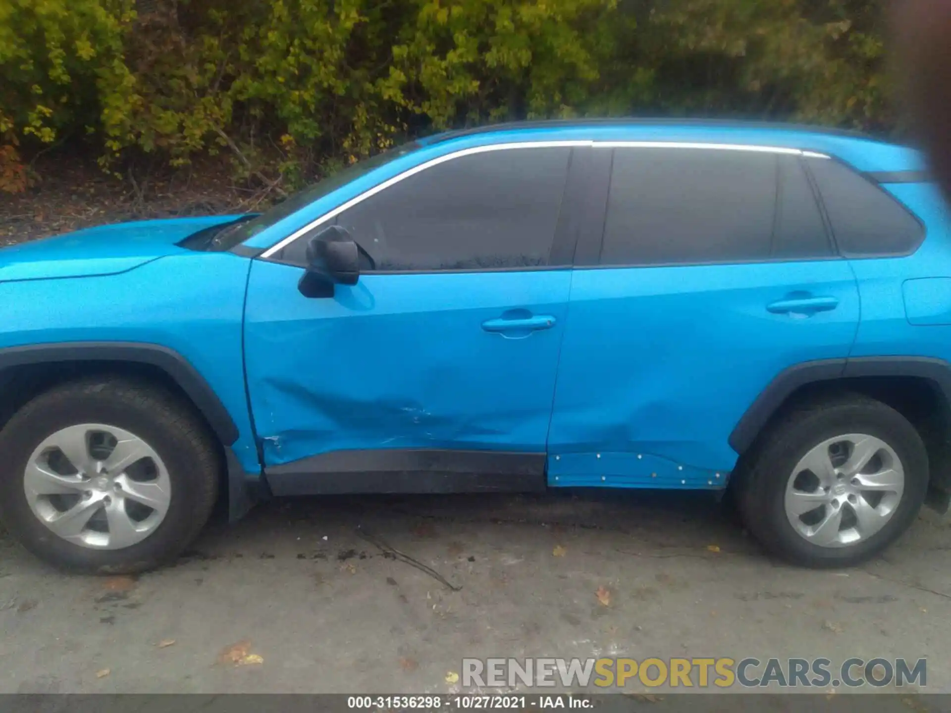 6 Photograph of a damaged car 2T3F1RFVXKW048800 TOYOTA RAV4 2019